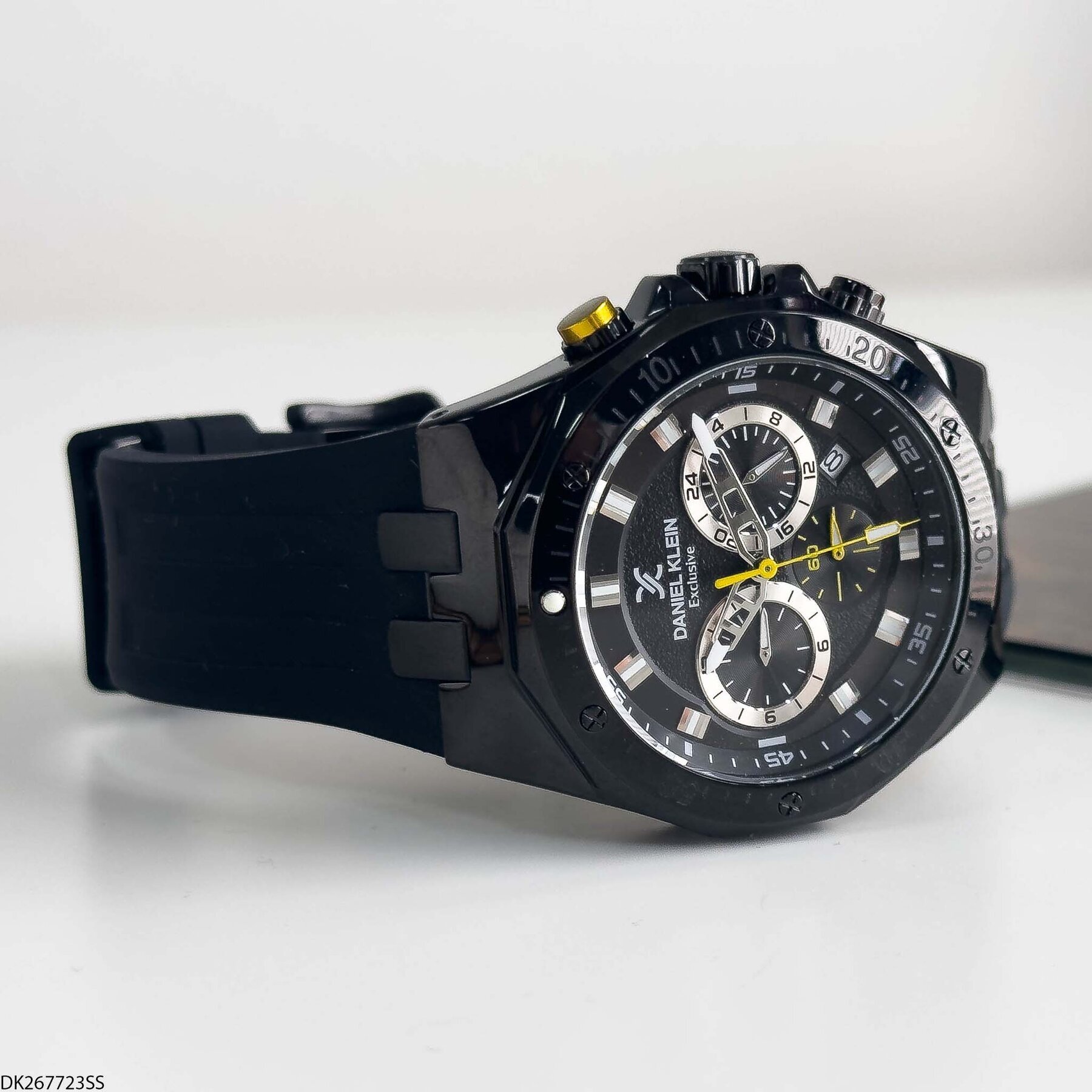 Daniel Klein DK453126 Steel Strap Men Watch