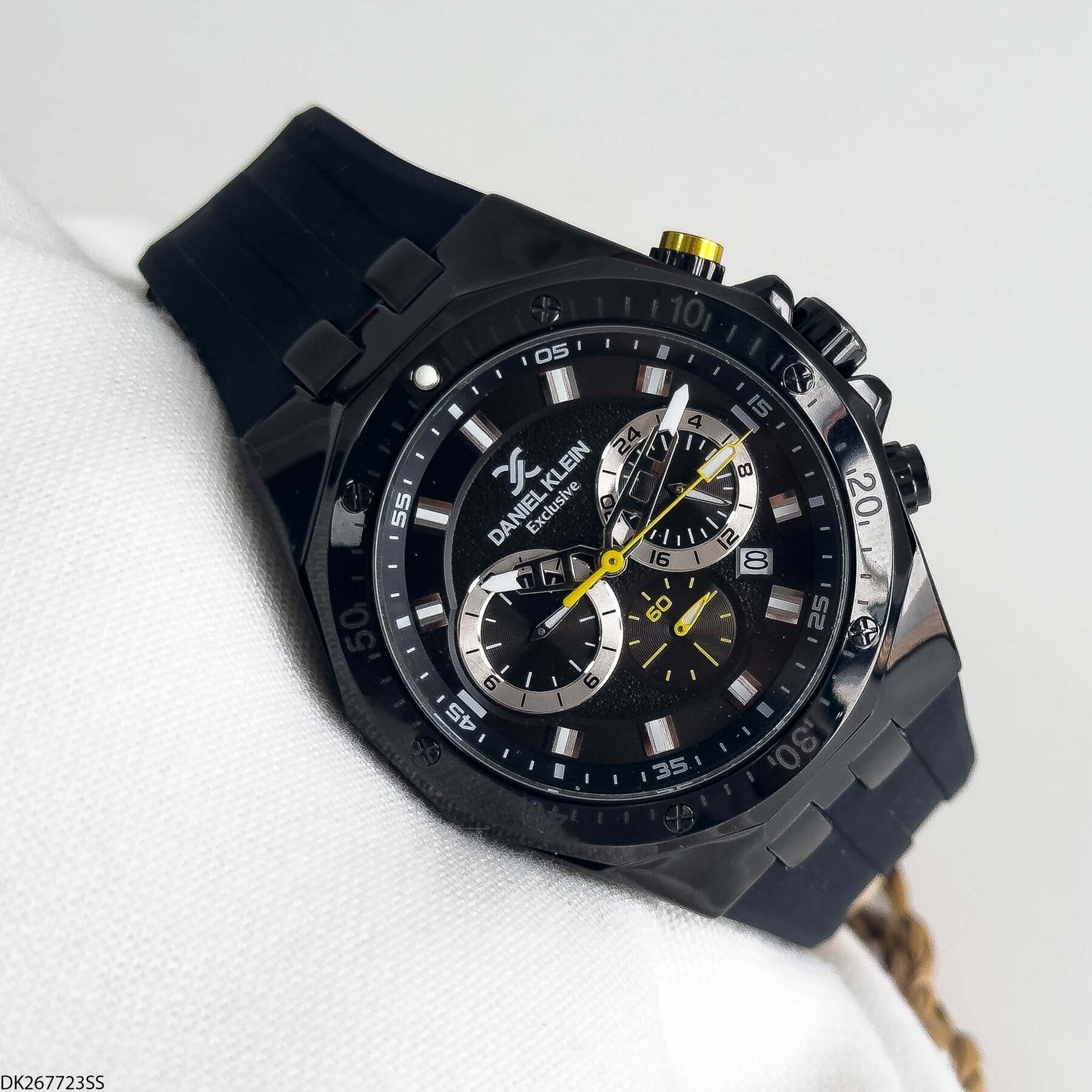 Daniel Klein DK453126 Steel Strap Men Watch