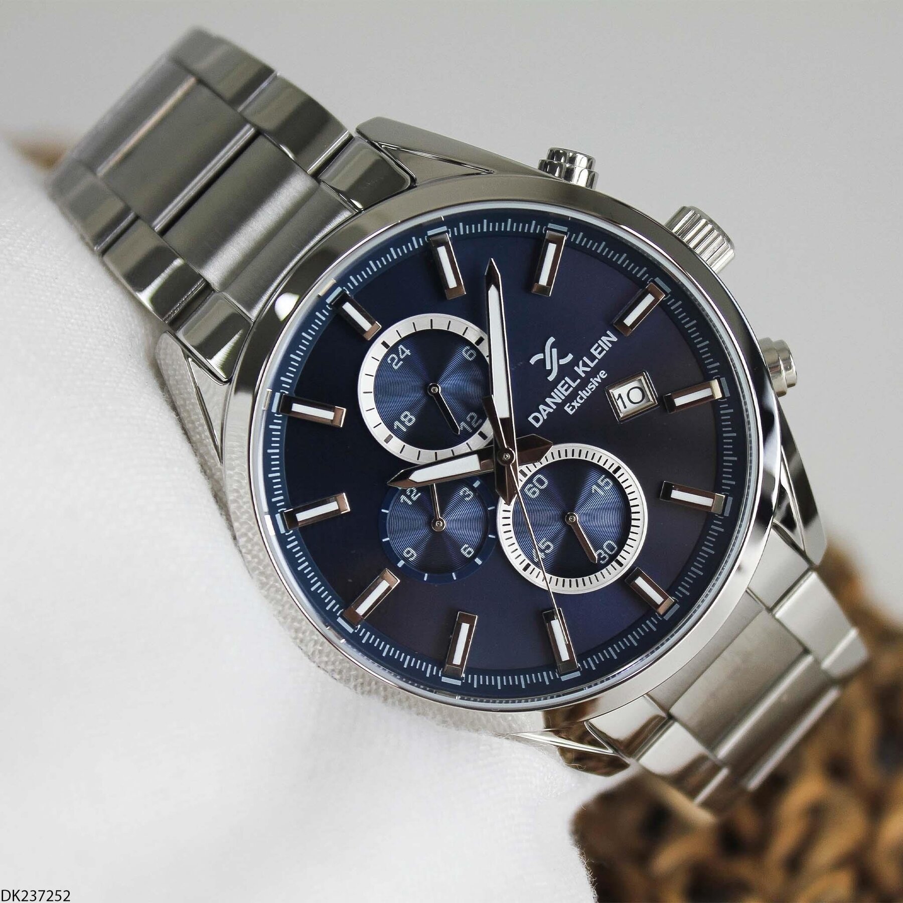 Daniel Klein DK237252 Steel Strap Men Watch