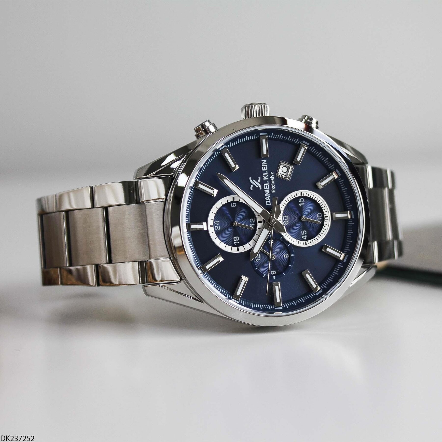 Daniel Klein DK237252 Steel Strap Men Watch