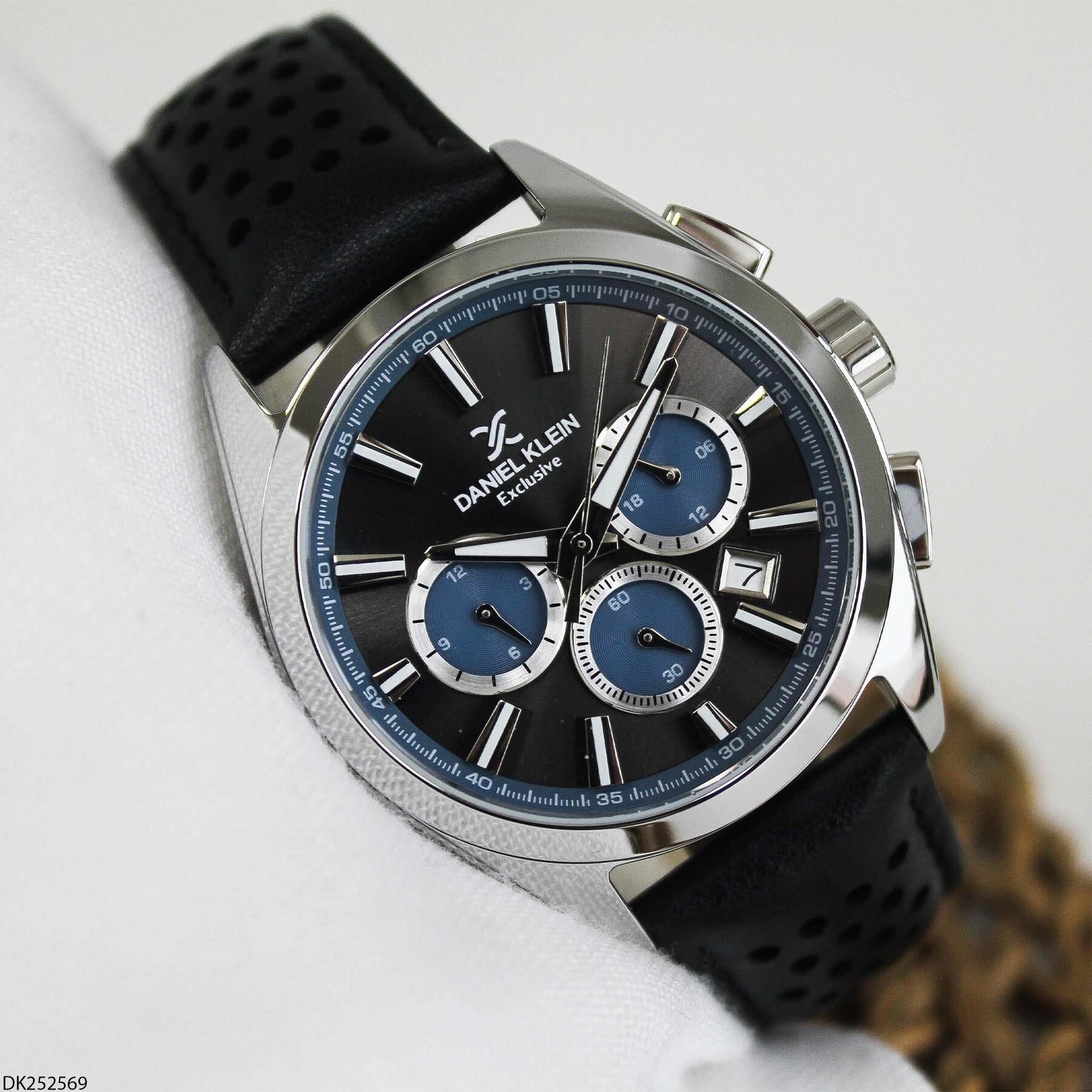 Daniel Klein DK252569 Deri Kordonlu Erkek Kol Saati