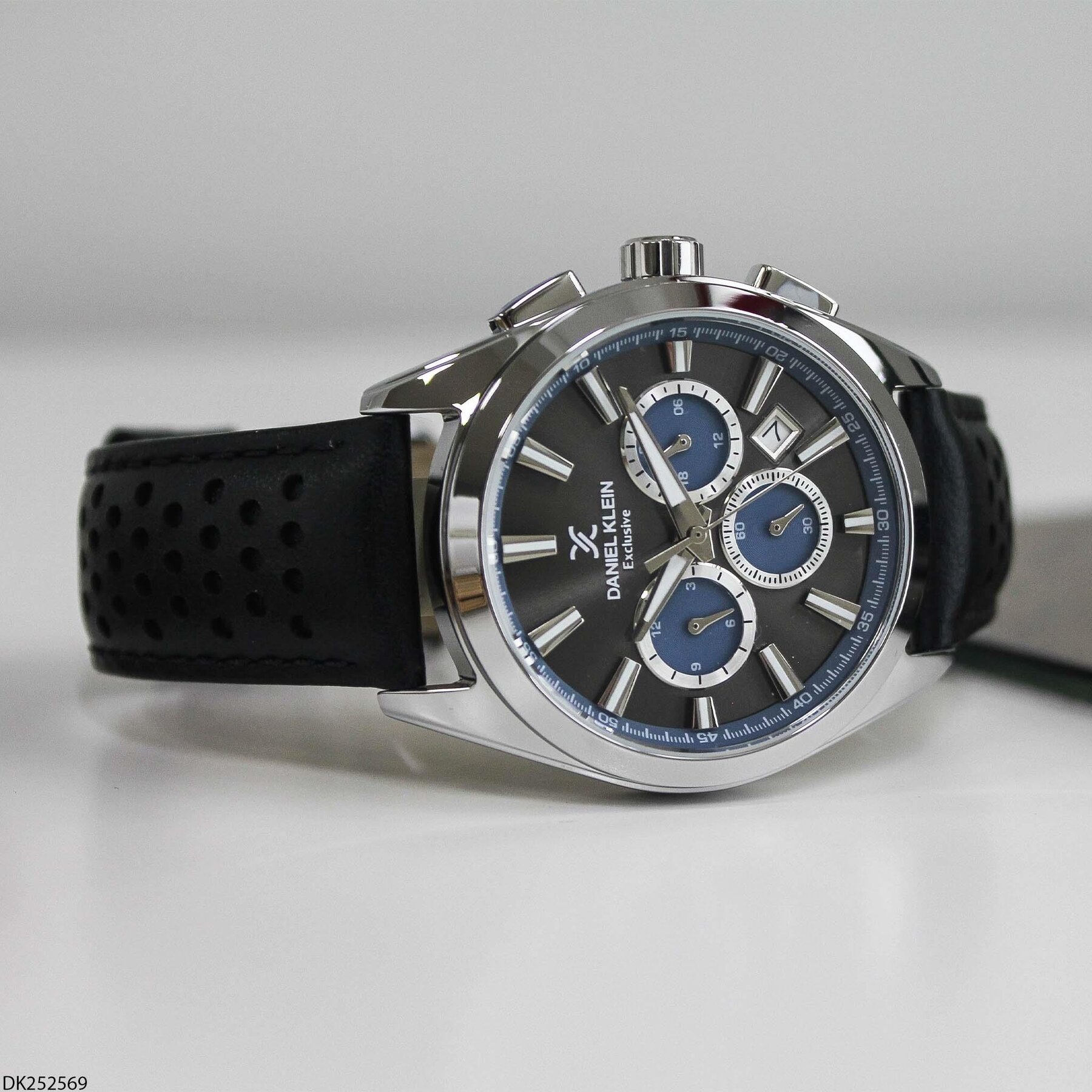 Daniel Klein DK252569 Deri Kordonlu Erkek Kol Saati