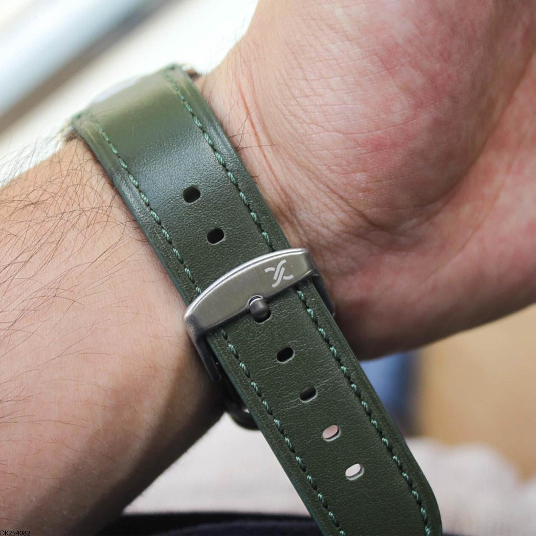 Daniel Klein DK254082 Deri Kordonlu Erkek Kol Saati