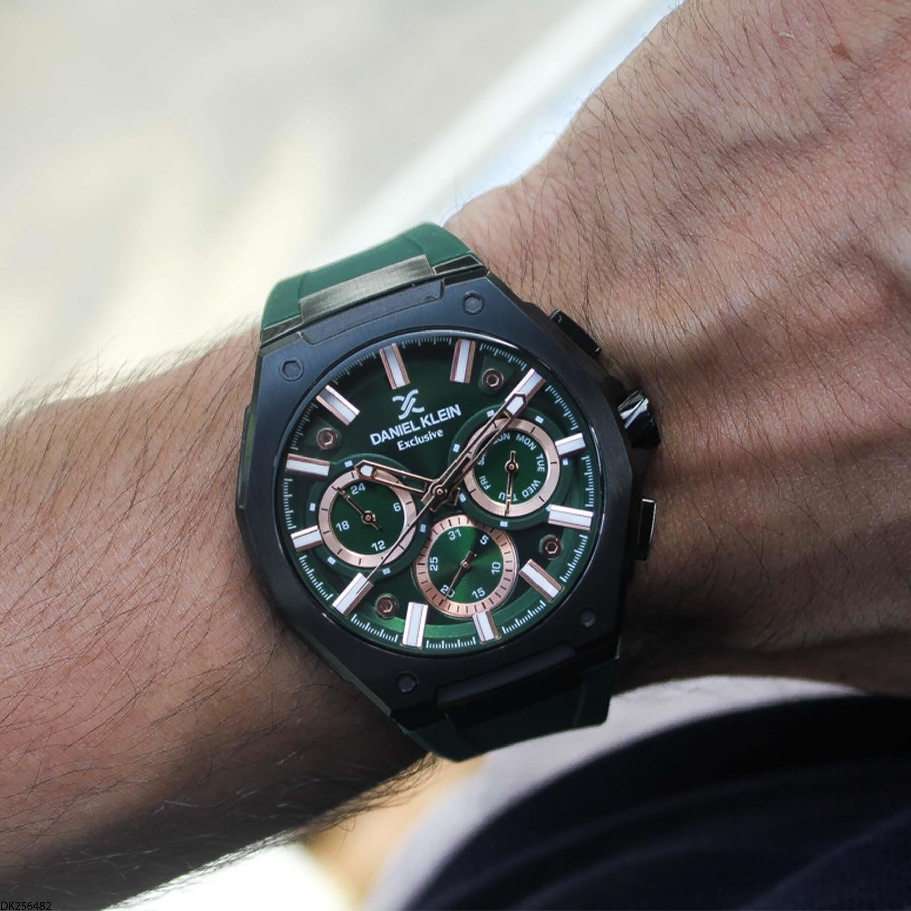 Daniel Klein DK256482 Silikon Kordonlu Erkek Kol Saati