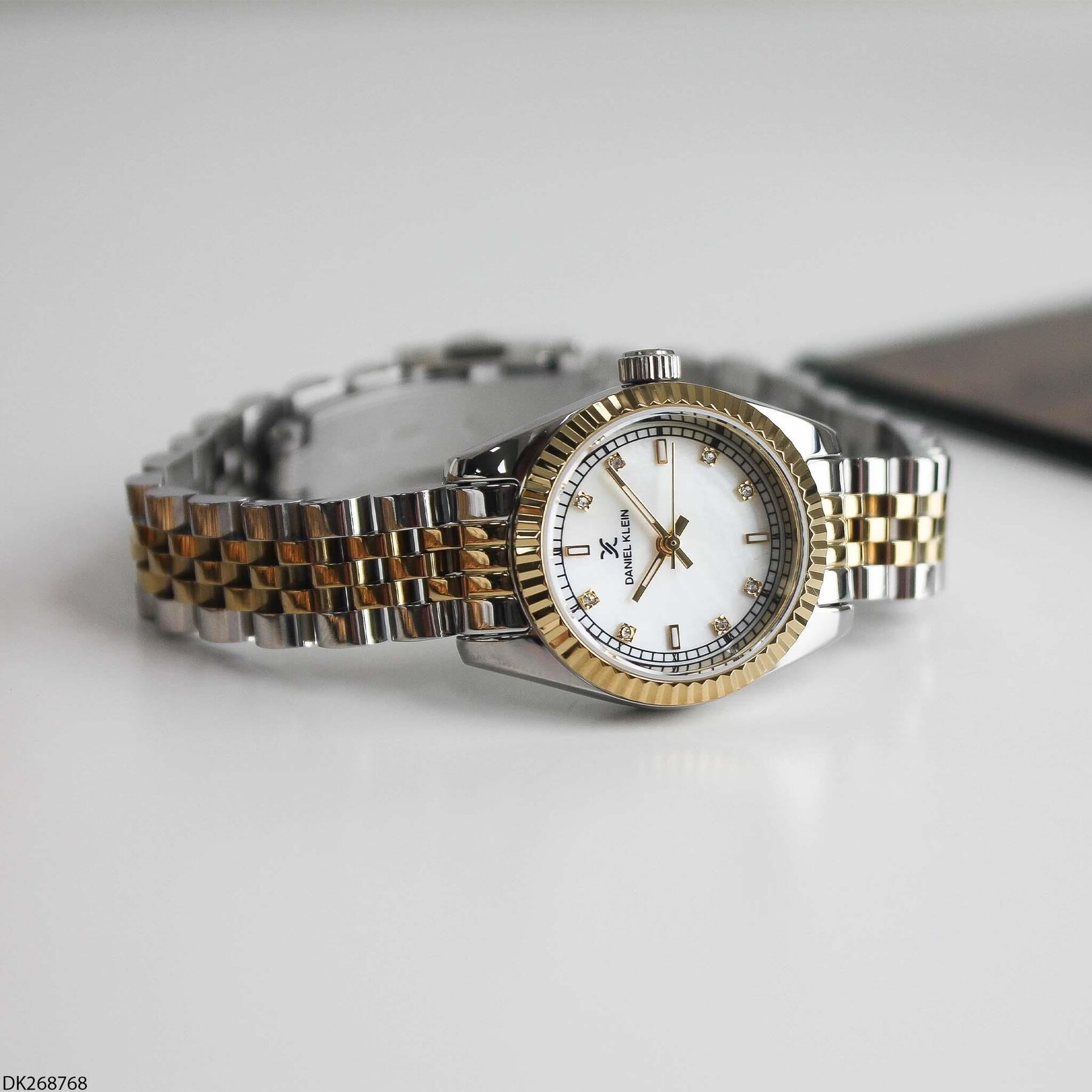 Daniel Klein DK268768 Çelik Kordonlu Kadın Kol Saati