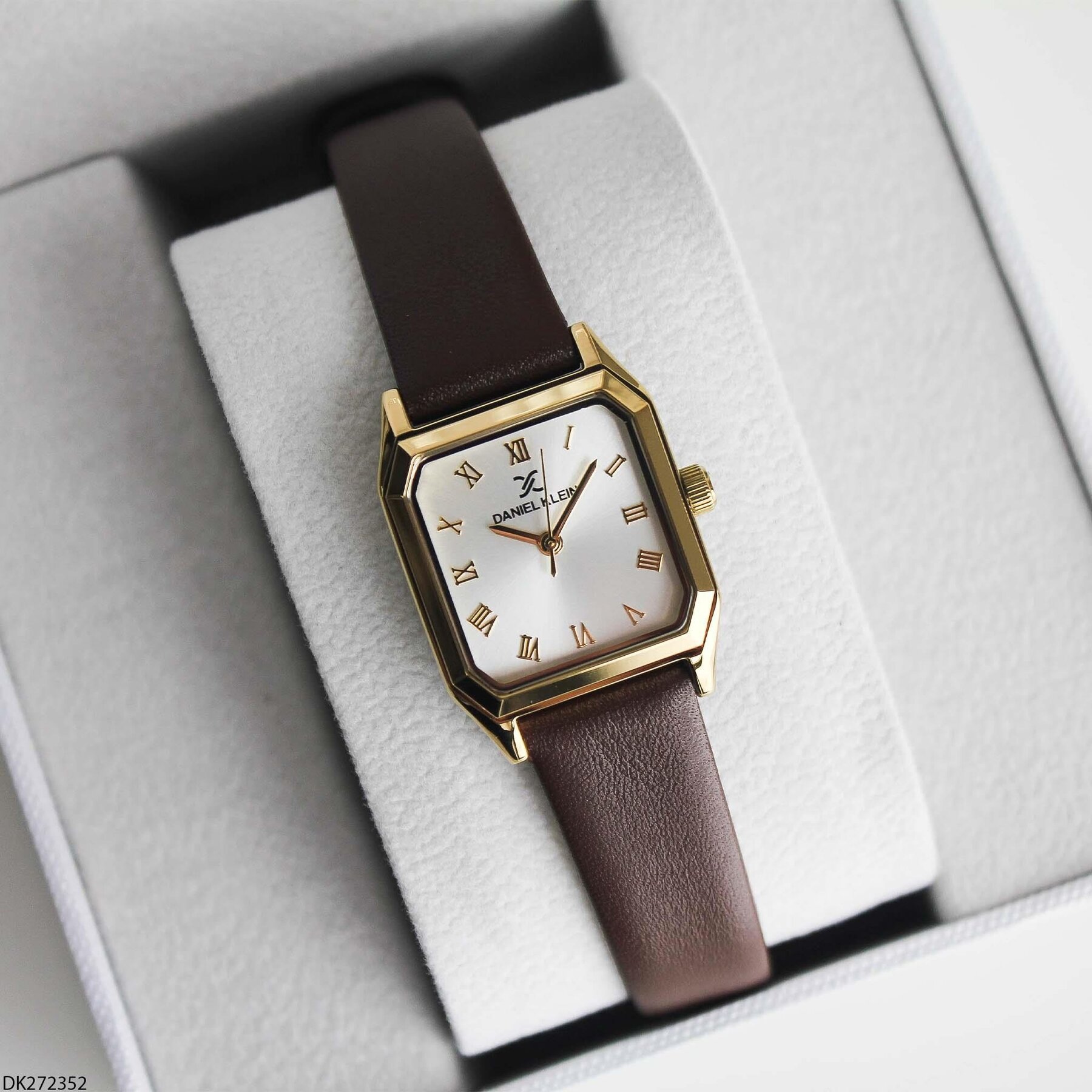 Daniel Klein DK272352 Deri Kordonlu Kadın Kol Saati