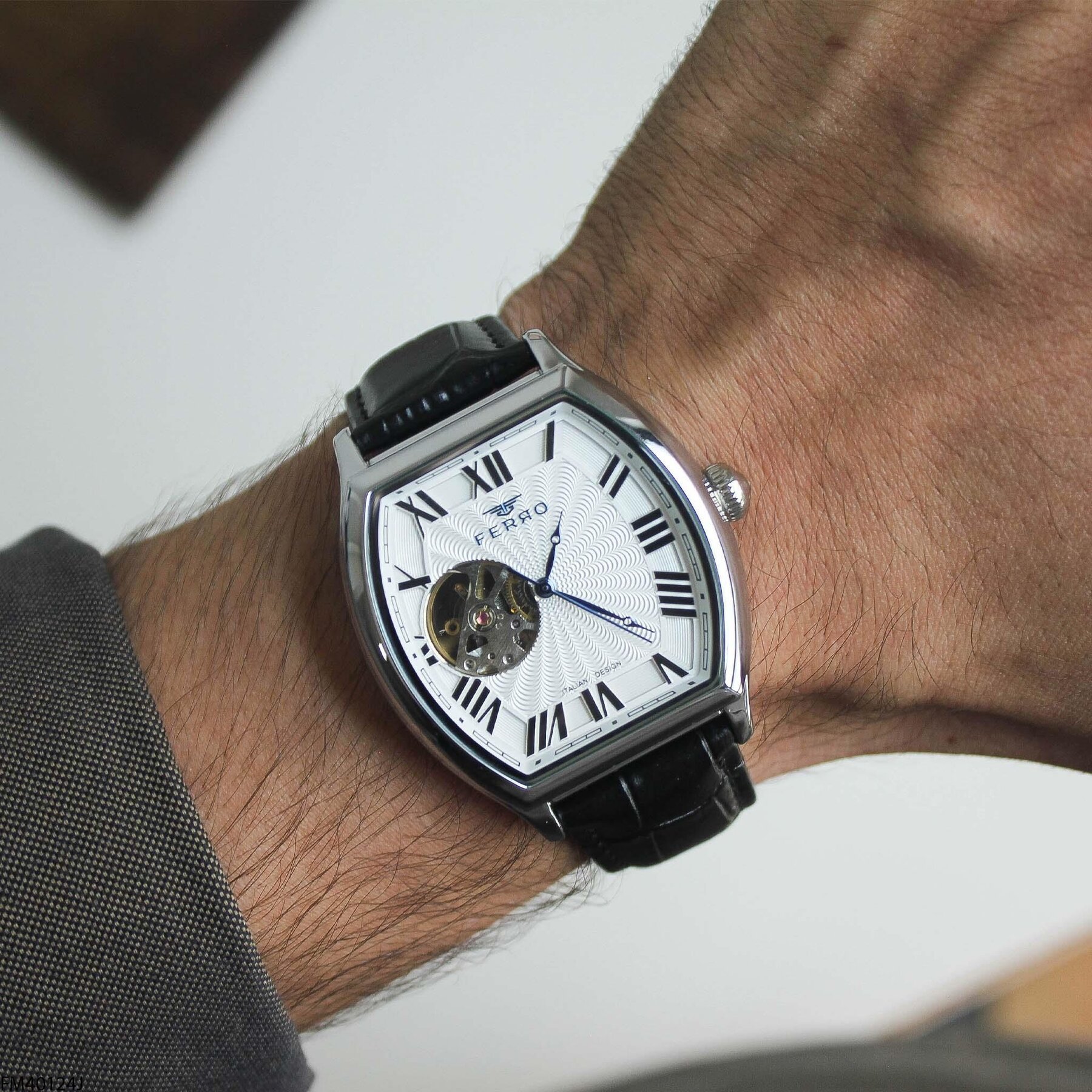 Ferro FM40124J Deri Kordonlu Erkek Kol Saati