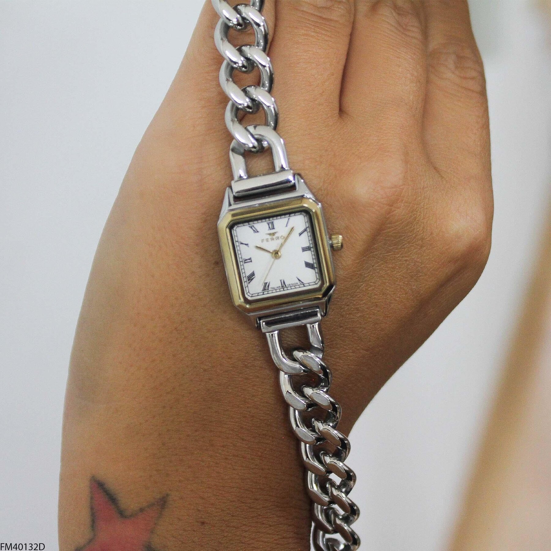 Ferro FM40132D Çelik Kordonlu Kadın Kol Saati