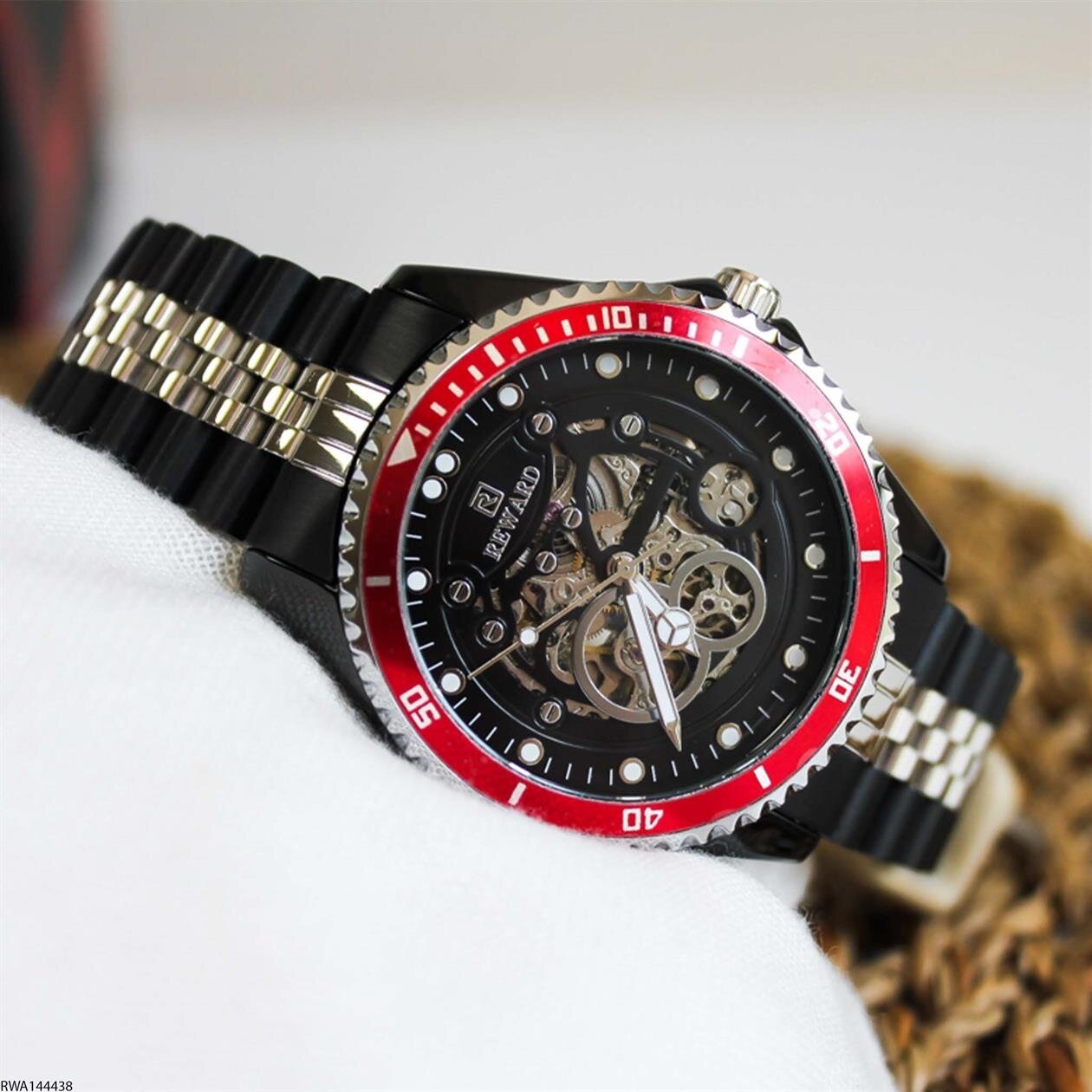 Reward RWA144438 VIP Erkek Kol Saati