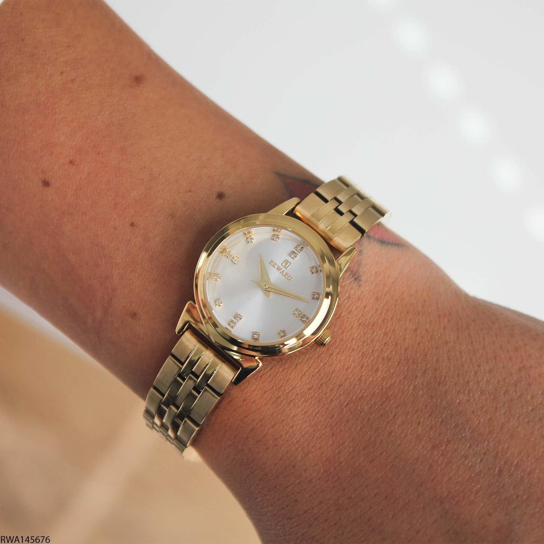 Reward RWA145676 Çelik Kordonlu Kadın Kol Saati