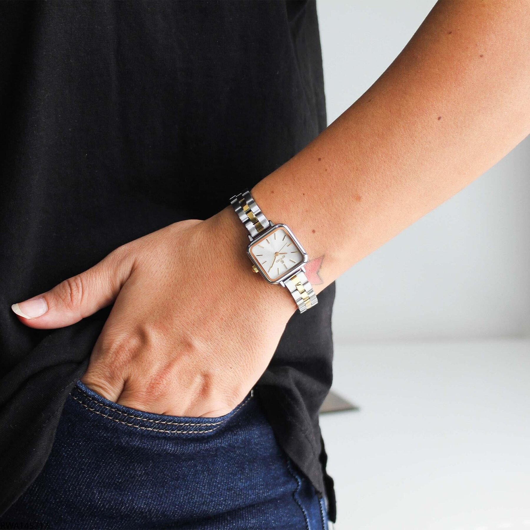 Reward RWA145717 Steel Strap Women Watch