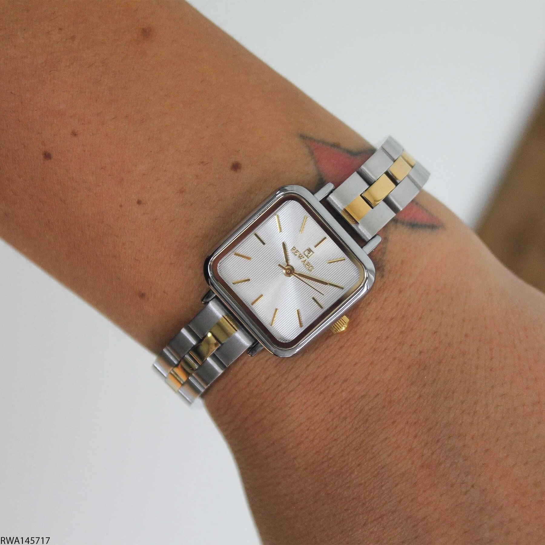 Reward RWA145717 Steel Strap Women Watch