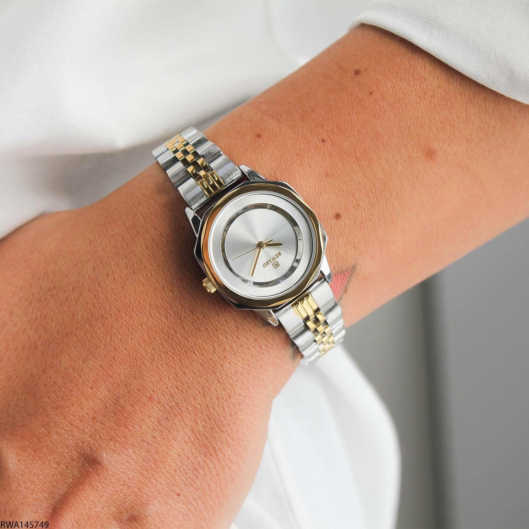 Reward RWA145749 Çelik Kordonlu Kadın Kol Saati