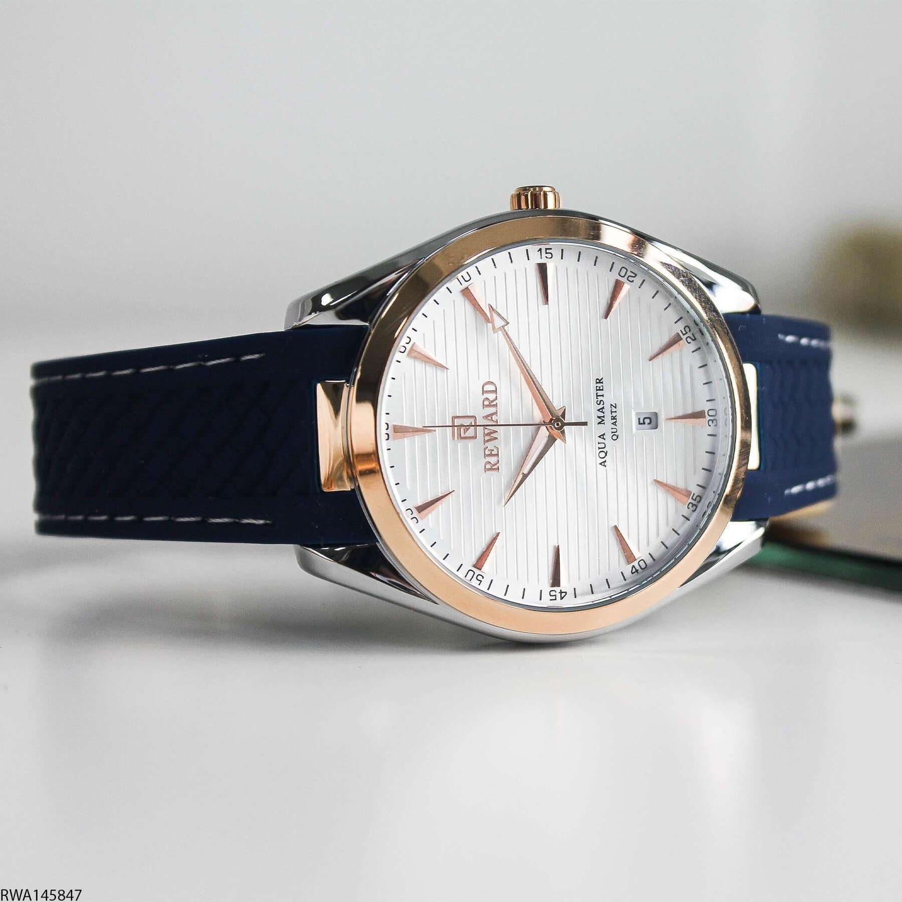 Reward RWA145847 Silikon Kordonlu Erkek Kol Saati