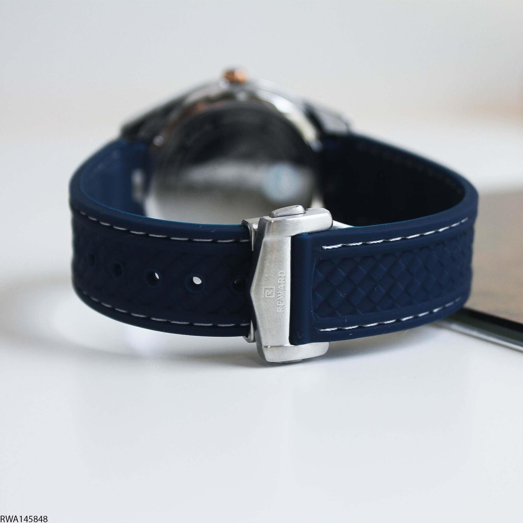 Reward RWA145848 Silikon Kordonlu Erkek Kol Saati