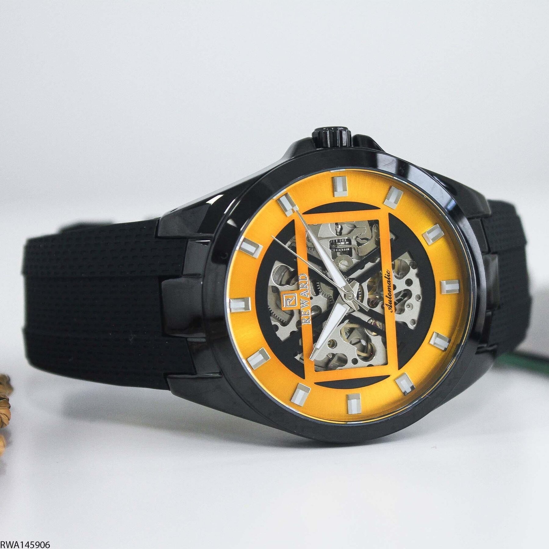 Reward RWA145906 Silikon Kordonlu Otomatik Erkek Kol Saati