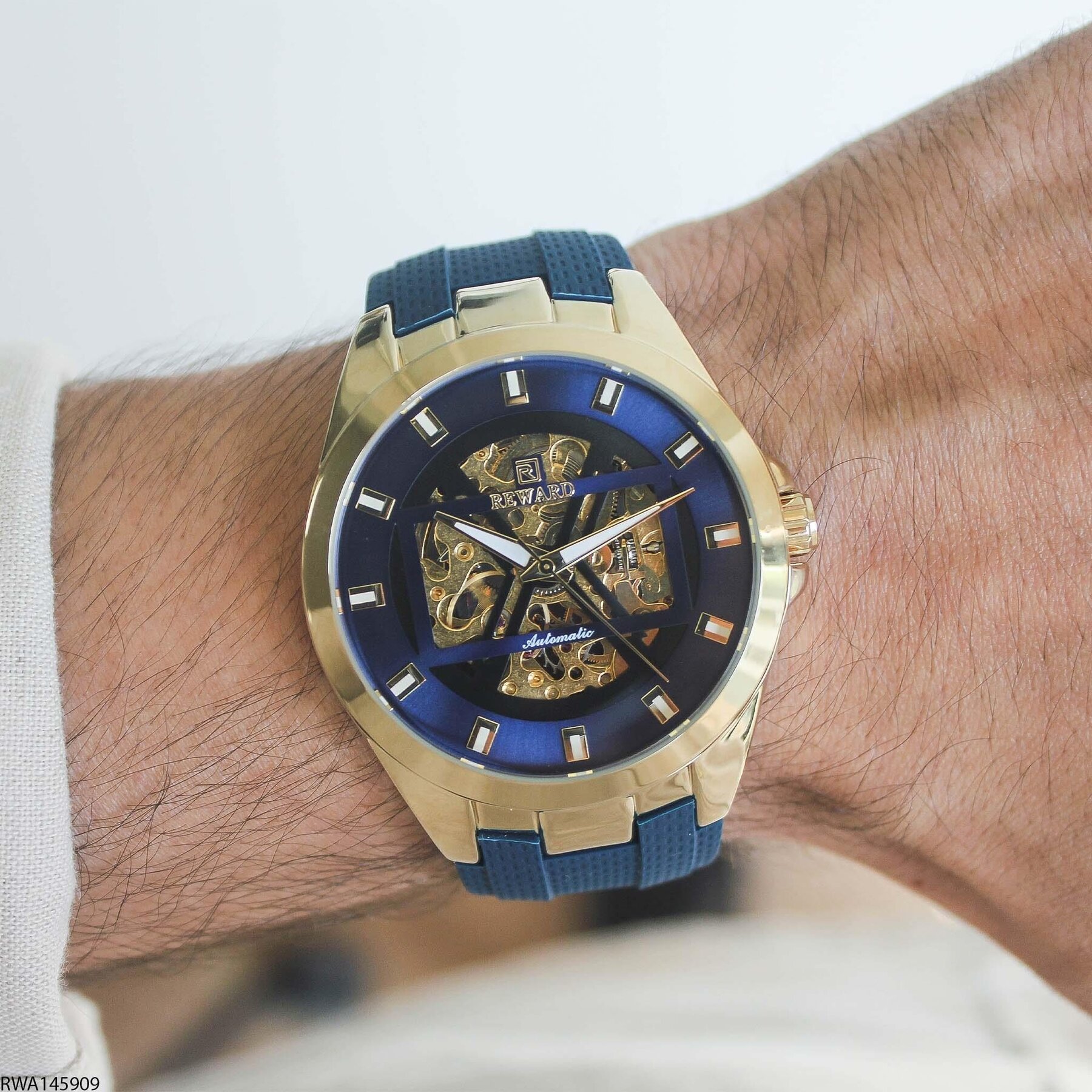 Reward RWA145909 Silikon Kordonlu Otomatik Erkek Kol Saati