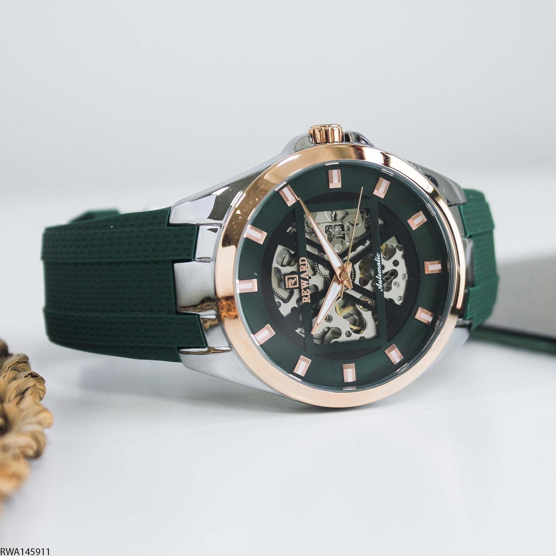 Reward RWA145911 Silikon Kordonlu Otomatik Erkek Kol Saati