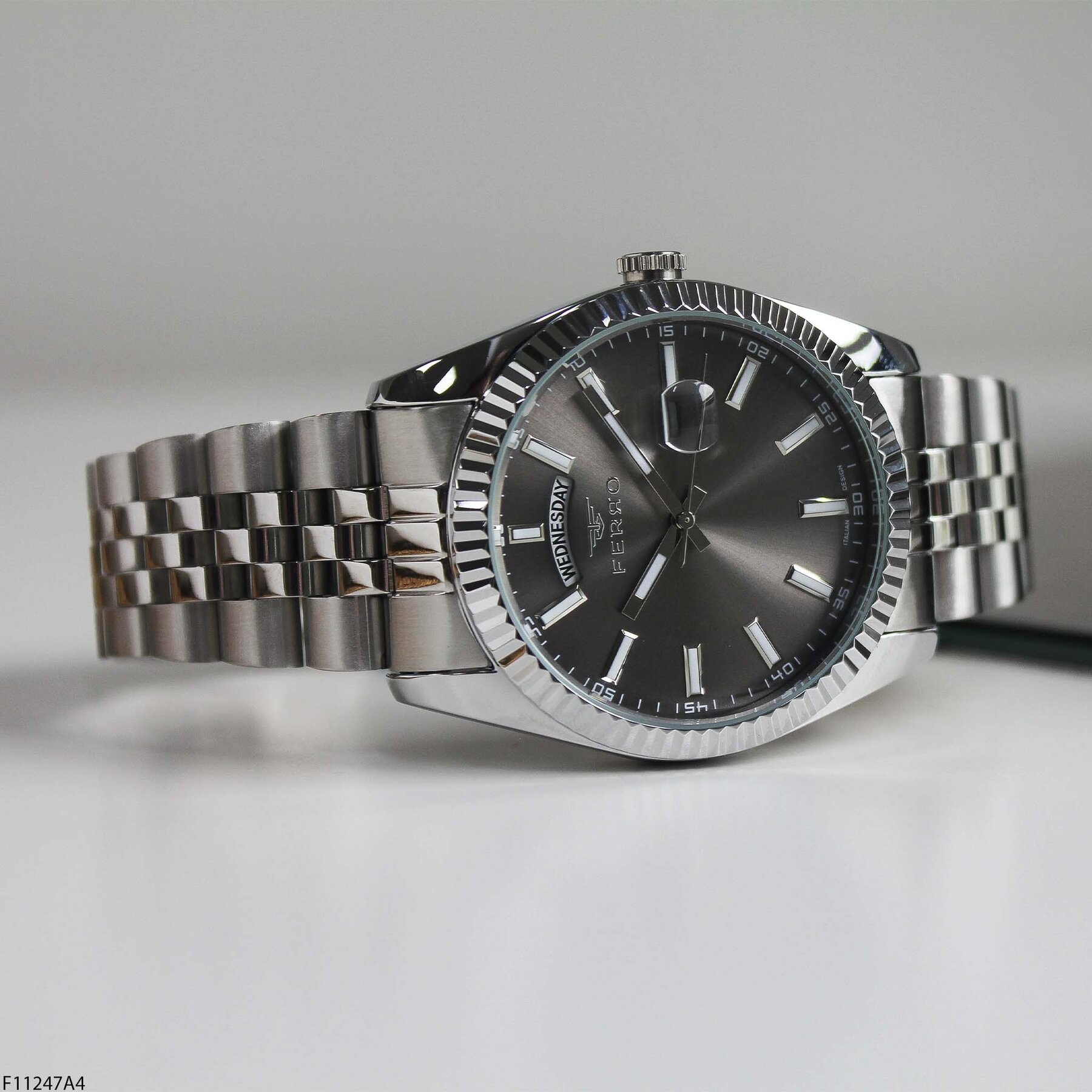 Ferro F11247A4 Çelik Kordonlu Erkek Kol Saati