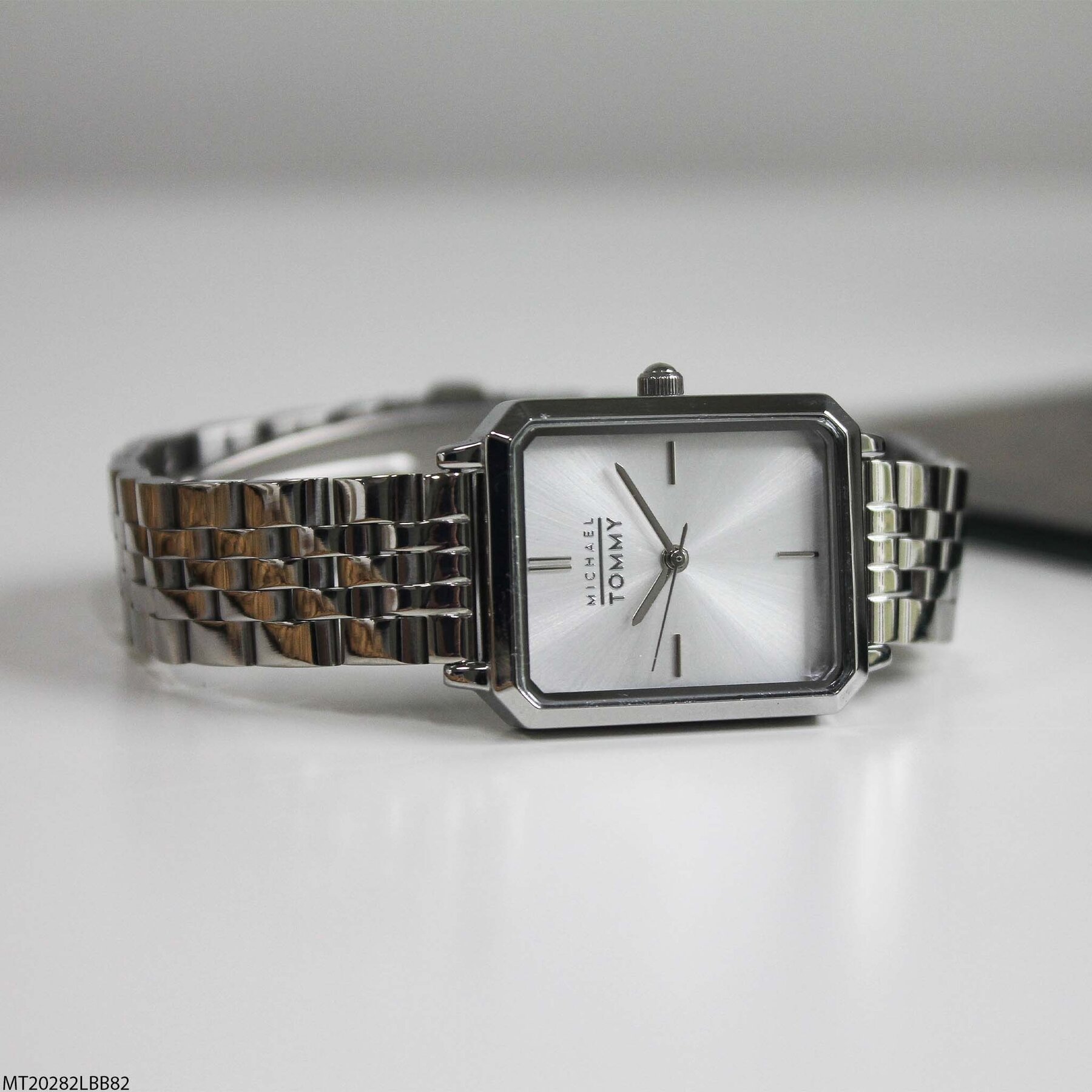 Michael Tommy MT20282LBB82 Steel Strap Women Watch