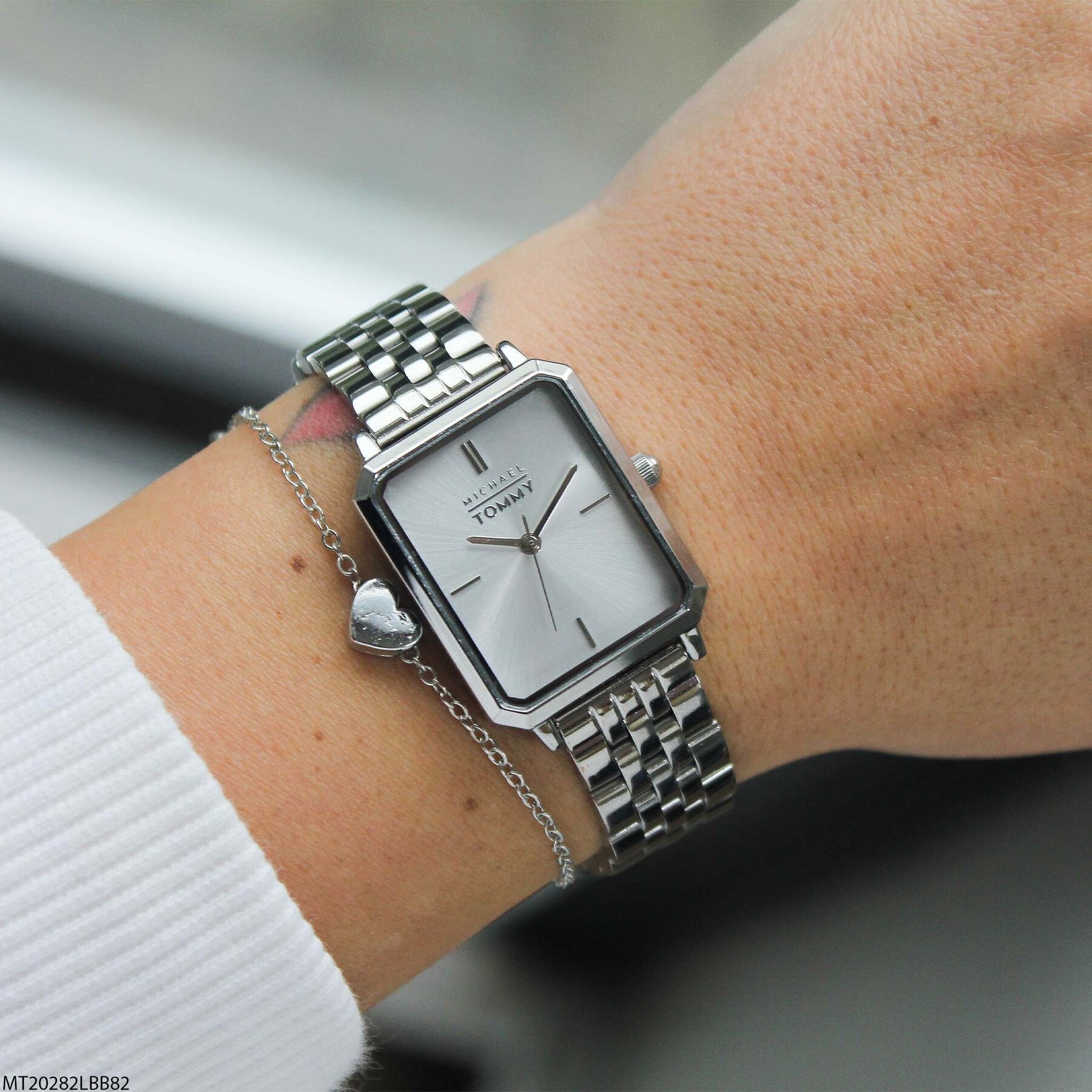 Michael Tommy MT20282LBB82 Steel Strap Women Watch