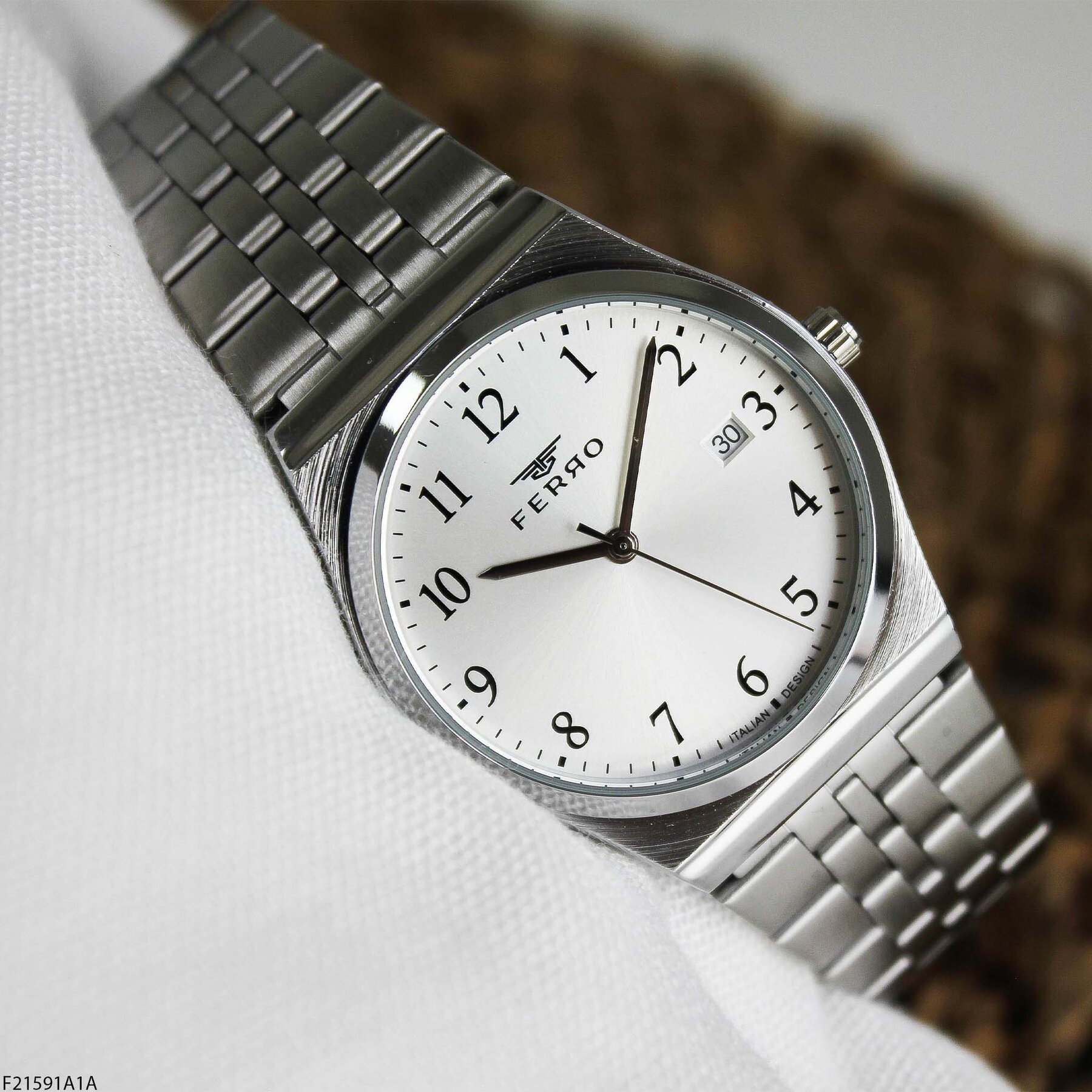 Ferro F21591A1A Çelik Kordonlu Unisex Kol Saati