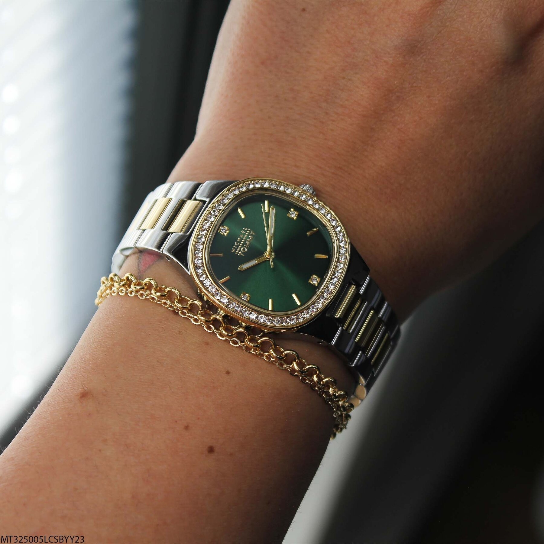 Michael Tommy MT325005LCSBYY23 Çelik Kordonlu Kadın Kol Saati