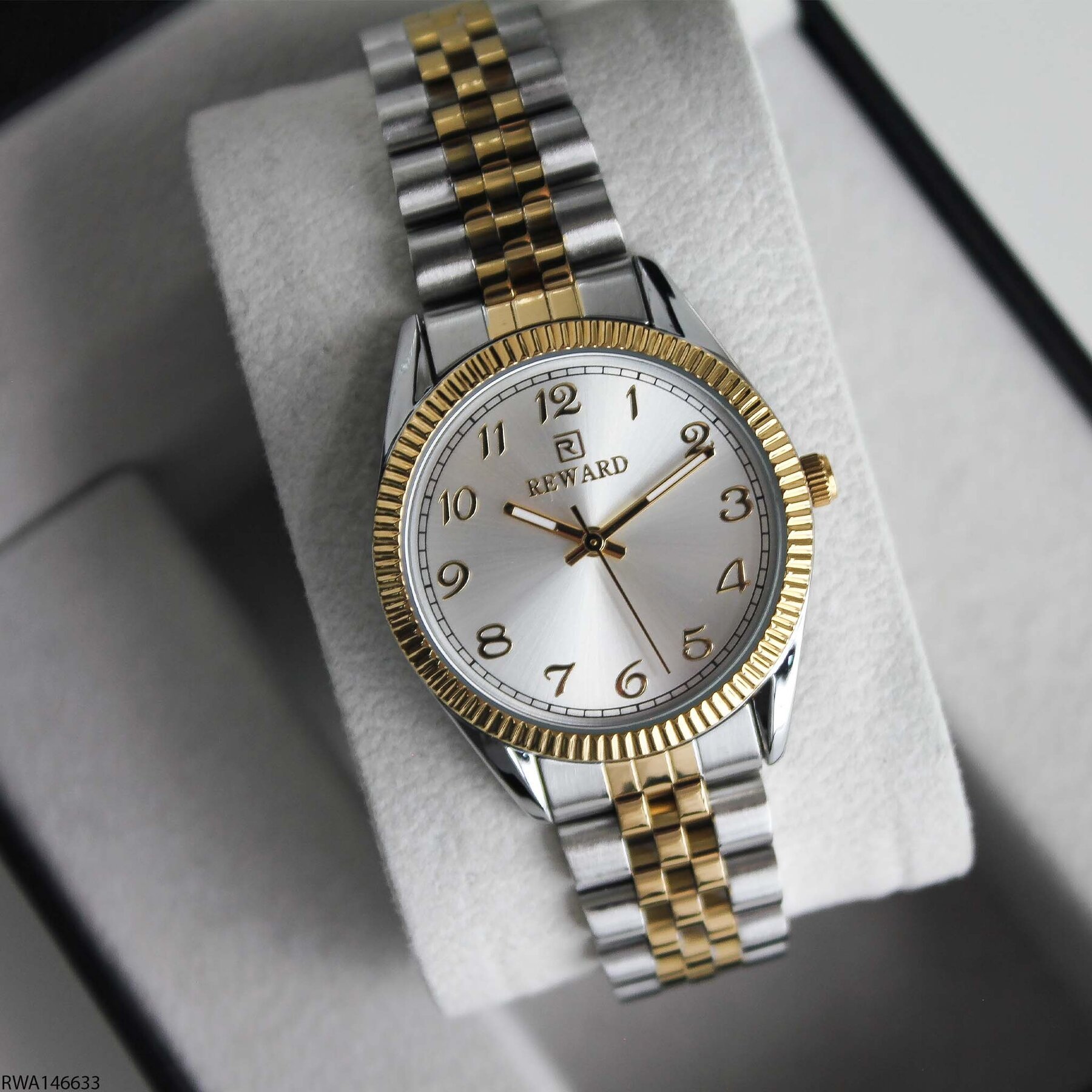 Reward RWA146633 Çelik Kordonlu Kadın Kol Saati