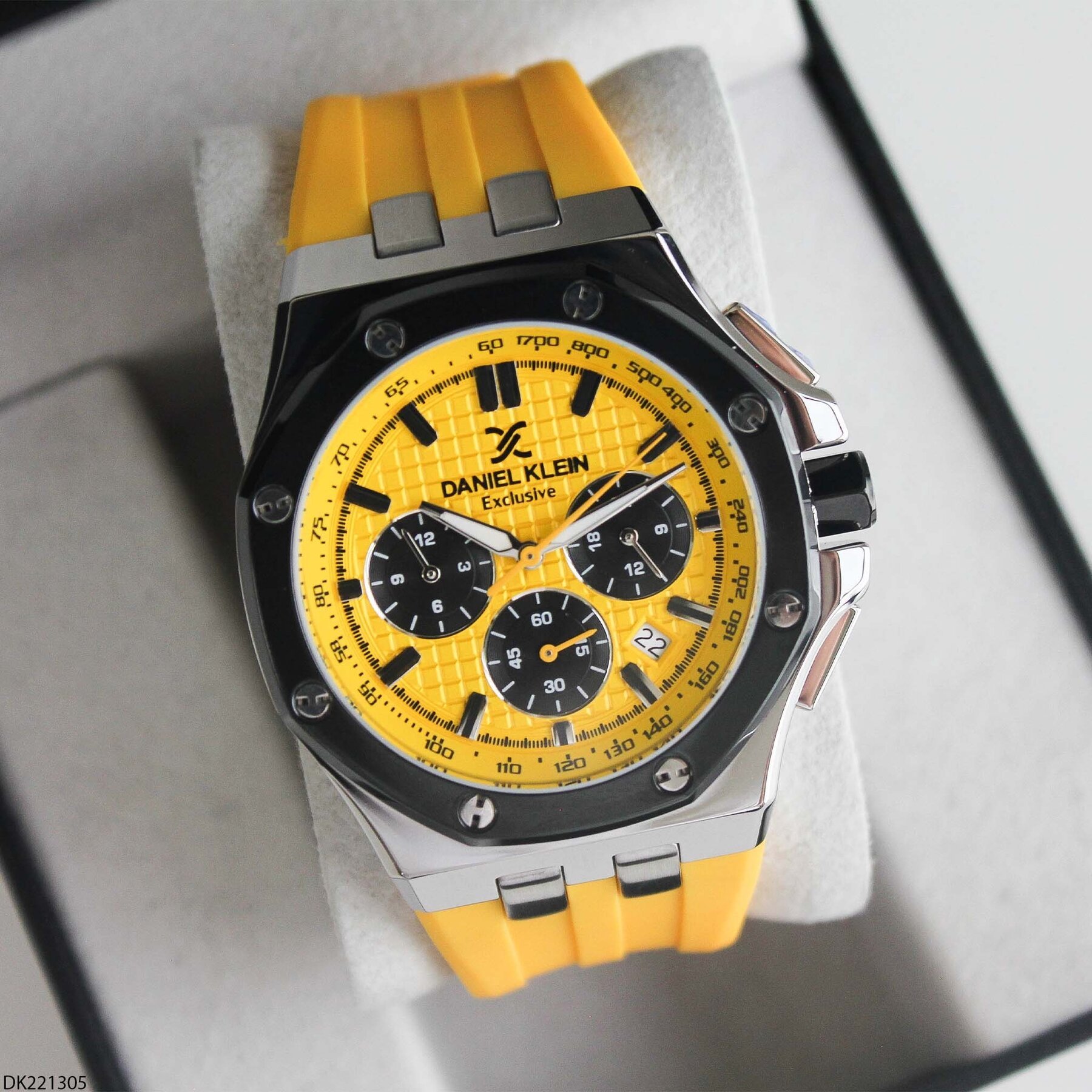 Daniel Klein DK221305 Silikon Kordonlu Erkek Kol Saati