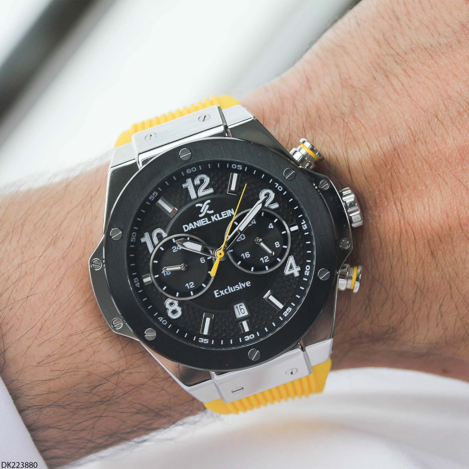 Daniel Klein DK223880 Silikon Kordonlu Erkek Kol Saati