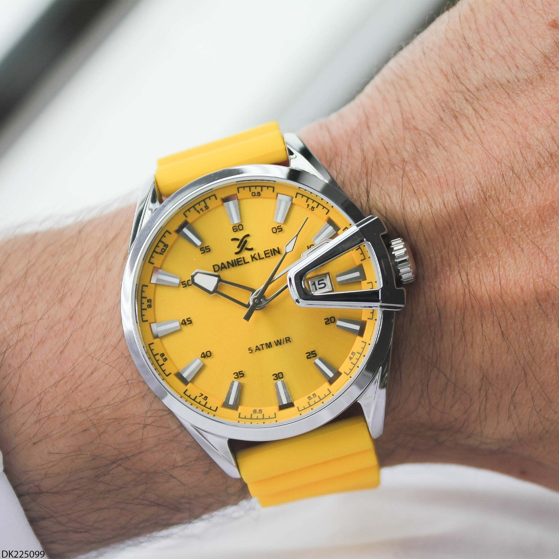 Daniel Klein DK225099 Silikon Kordonlu Erkek Kol Saati
