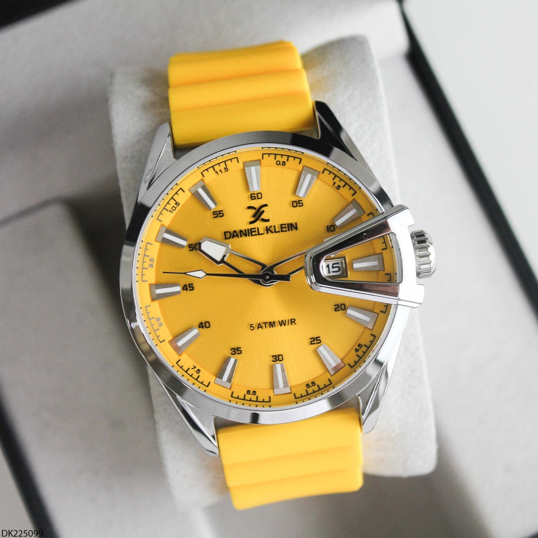 Daniel Klein DK225099 Silikon Kordonlu Erkek Kol Saati