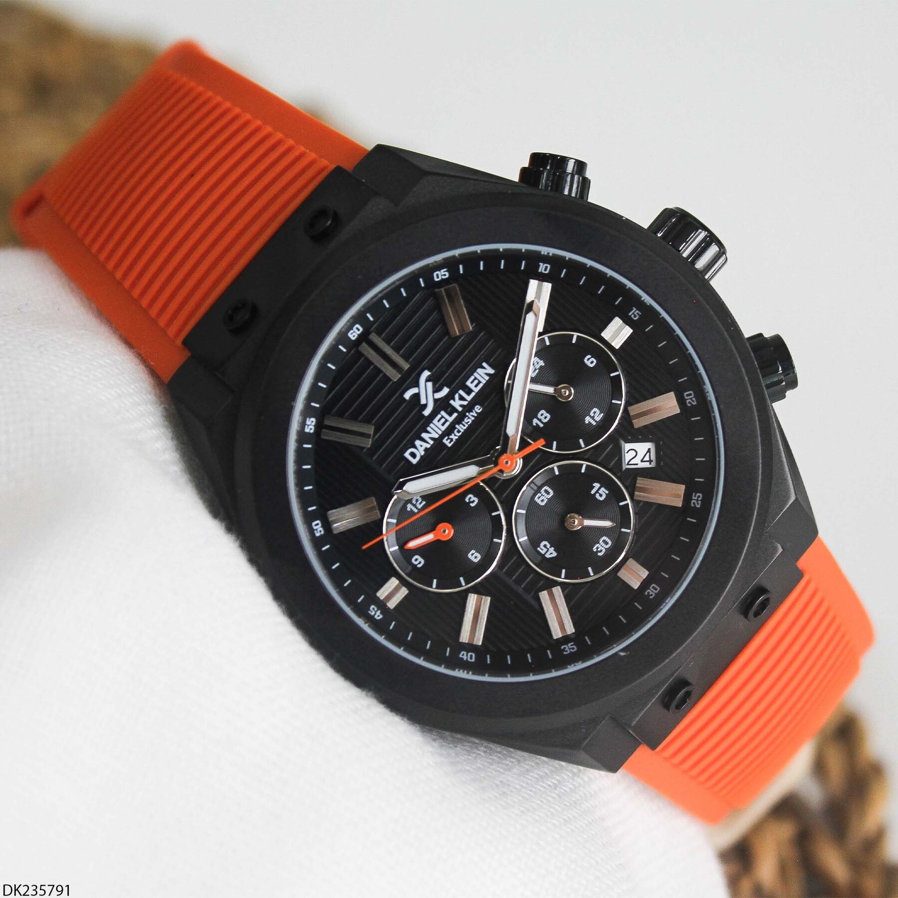 Daniel Klein DK235791 Silikon Kordonlu Erkek Kol Saati