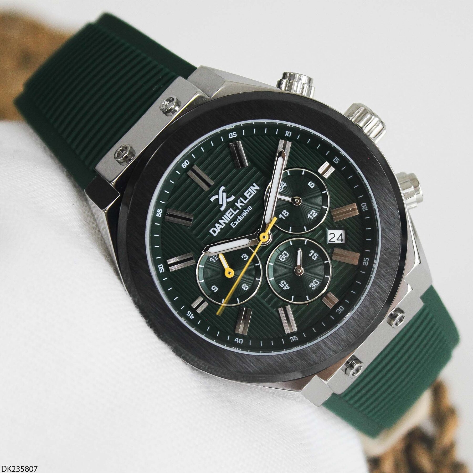 Daniel Klein DK235807 Silikon Kordonlu Erkek Kol Saati