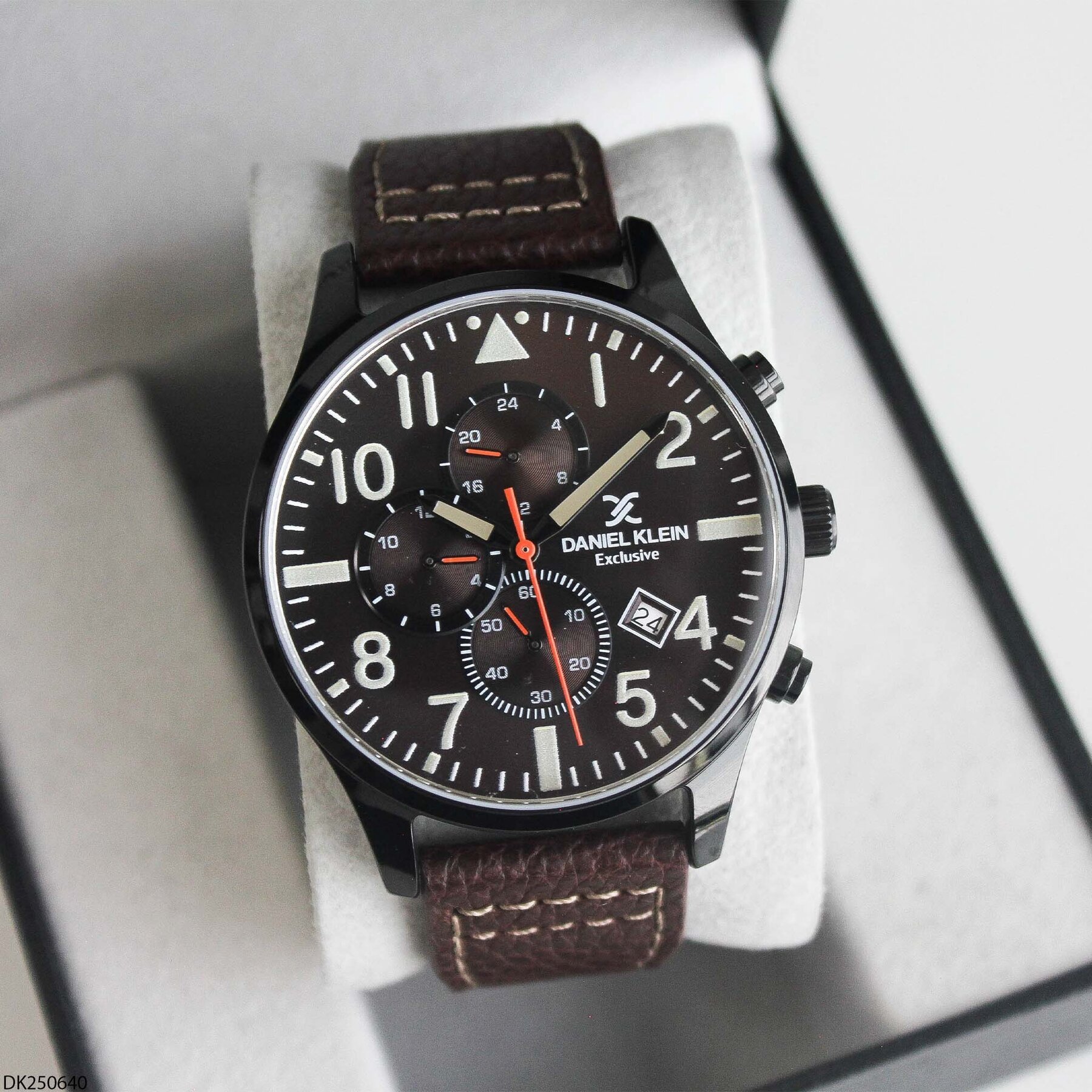 Daniel Klein DK250640 Deri Kordonlu Erkek Kol Saati