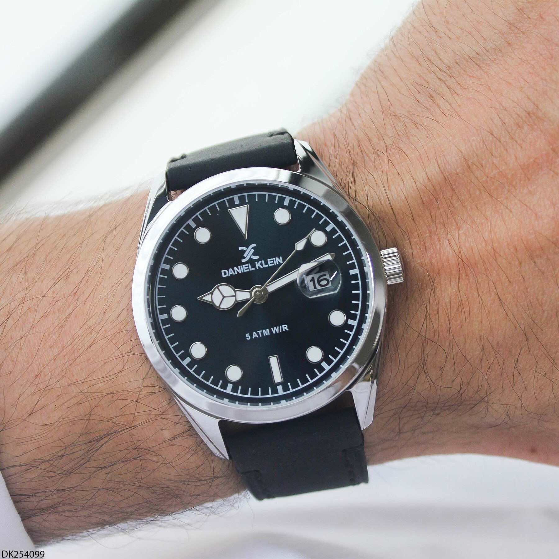 Daniel Klein DK254099 Deri Kordonlu Erkek Kol Saati