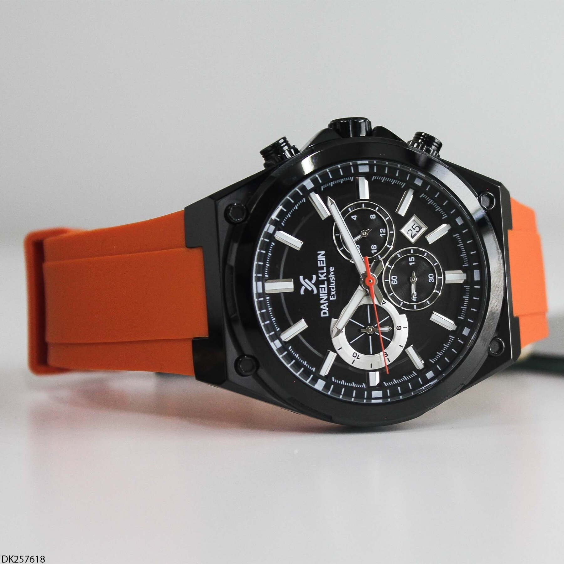 Daniel Klein DK257618 Silikon Kordonlu Erkek Kol Saati