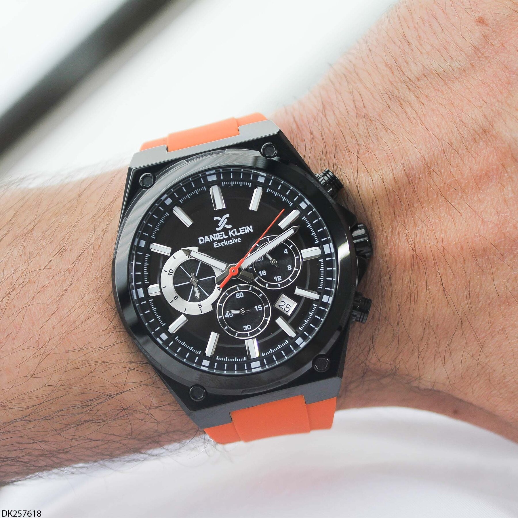 Daniel Klein DK257618 Silikon Kordonlu Erkek Kol Saati
