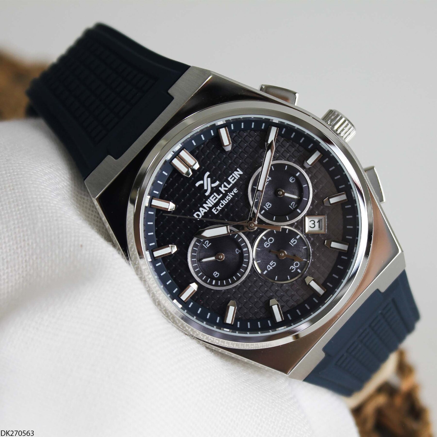 Daniel Klein DK270563 Silikon Kordonlu Erkek Kol Saati