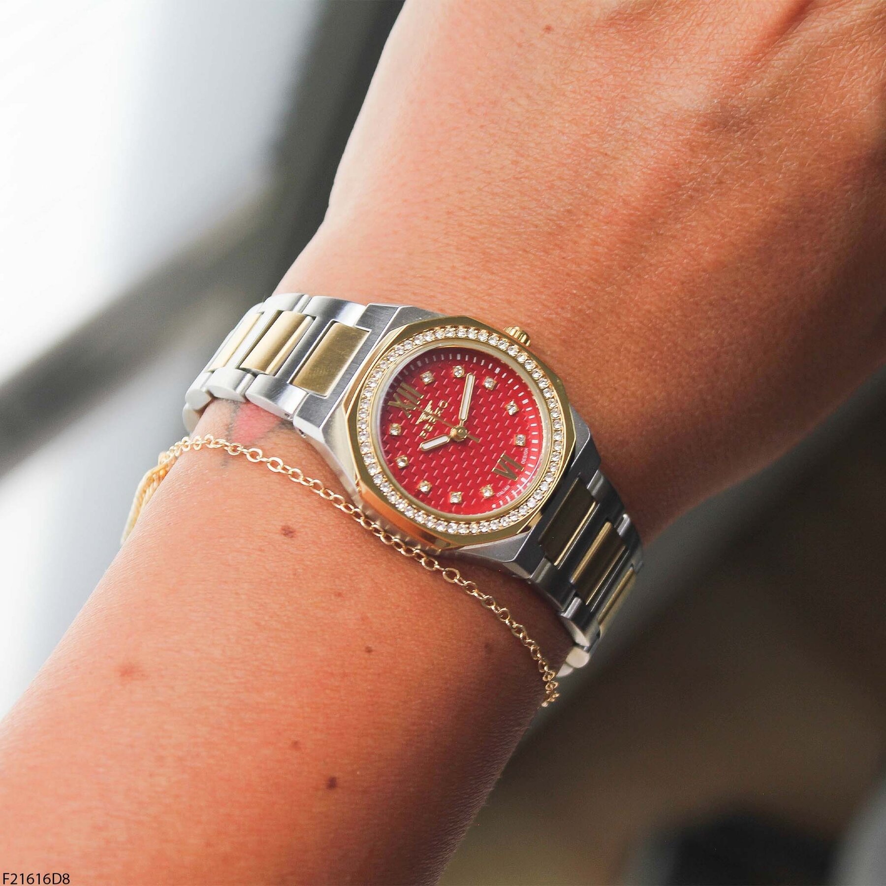 Ferro F21616D8 Steel Strap Women Watch