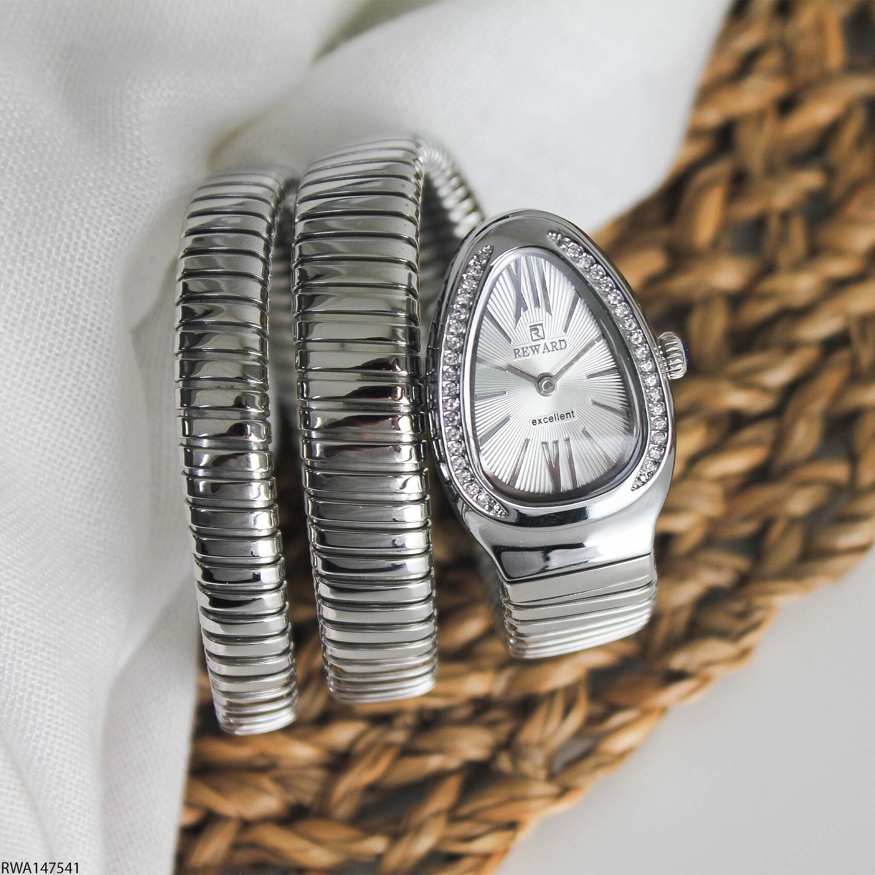 Reward RWA147541 Çelik Kordonlu Kadın Kol Saati