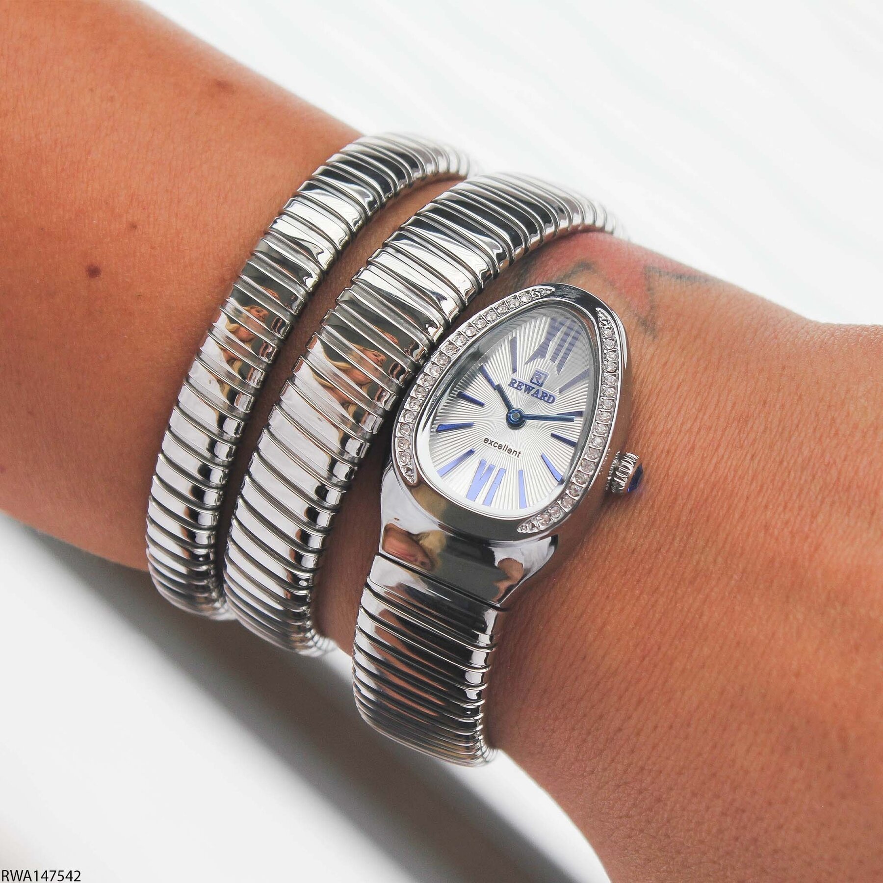 Reward RWA147542 Çelik Kordonlu Kadın Kol Saati