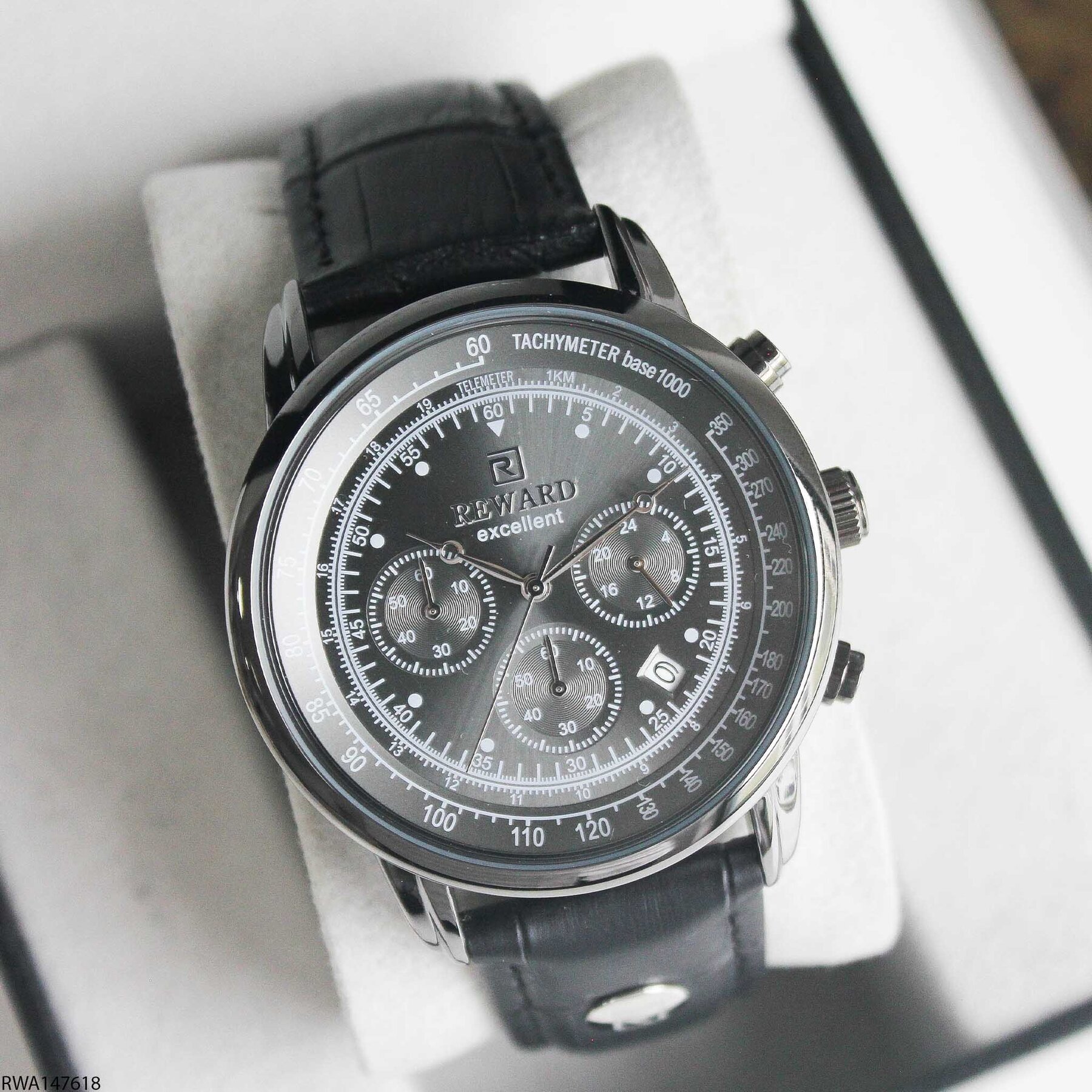 Reward RWA147618 Leather Strap Men Watch