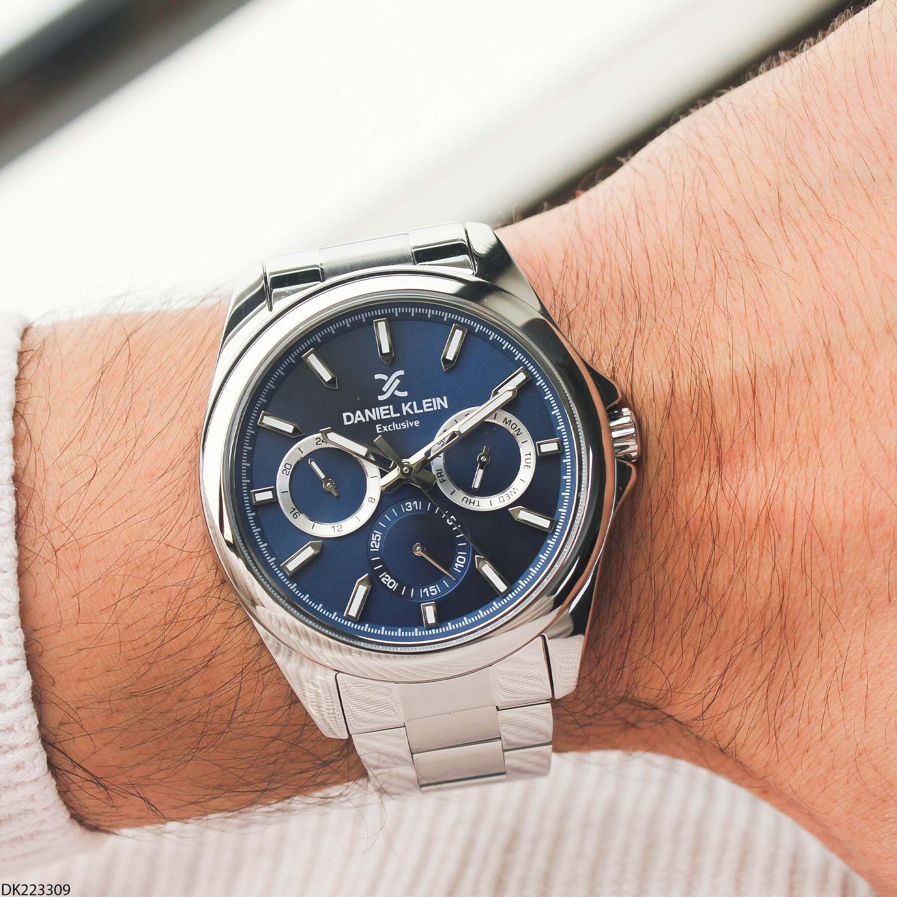 Daniel Klein DK345995 Steel Strap Men Watch