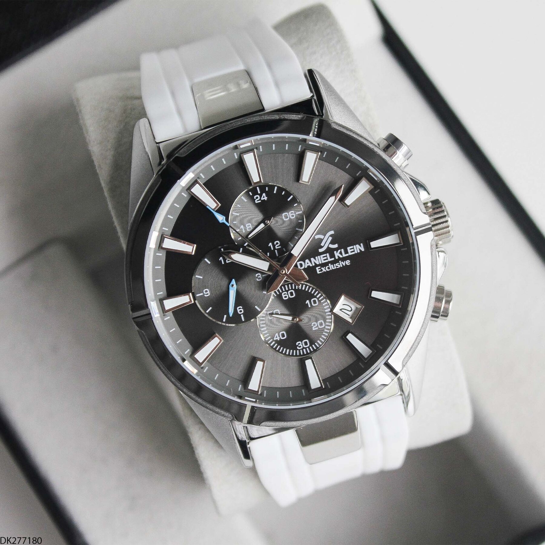 Daniel Klein DK453126 Steel Strap Men Watch