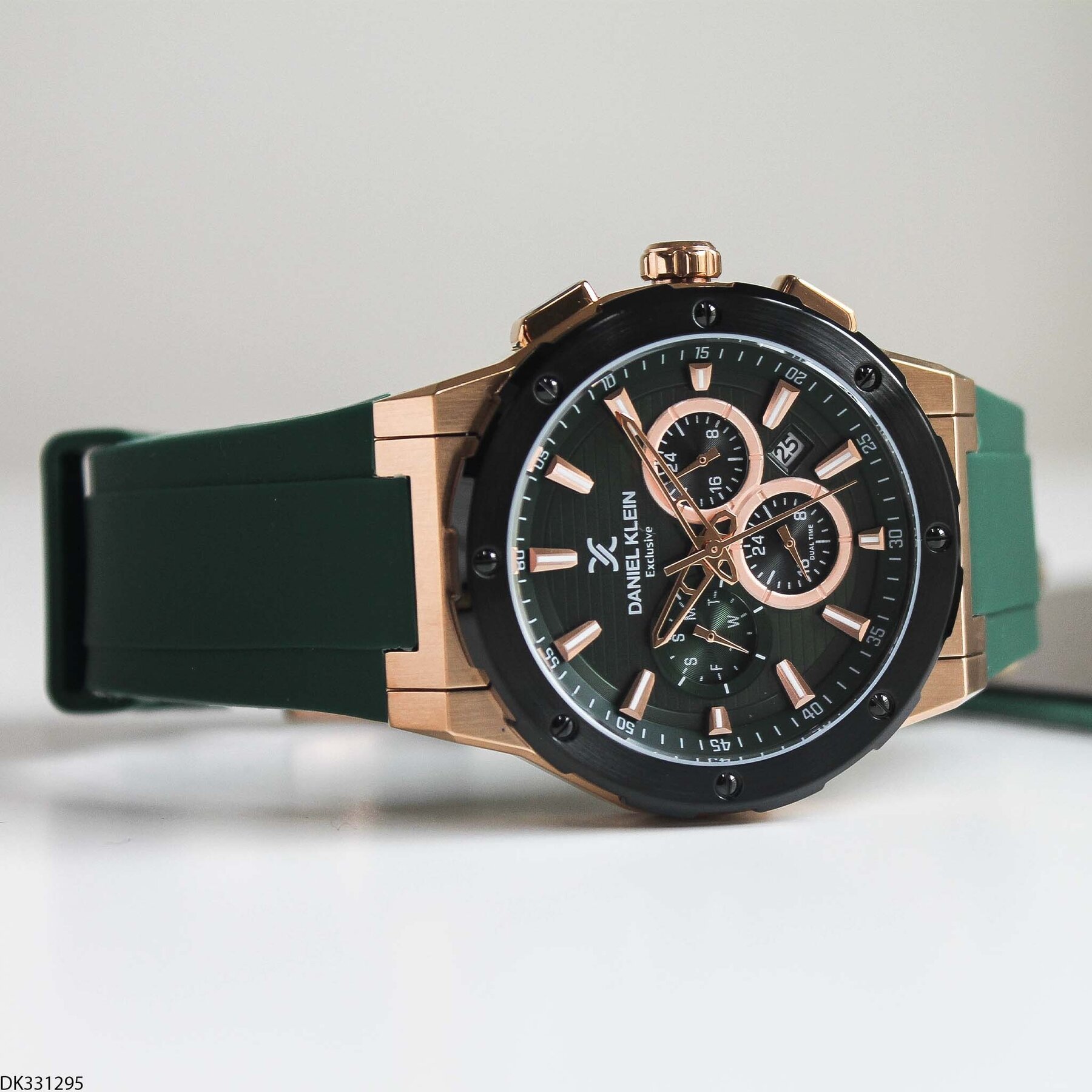 Daniel Klein DK453126 Steel Strap Men Watch