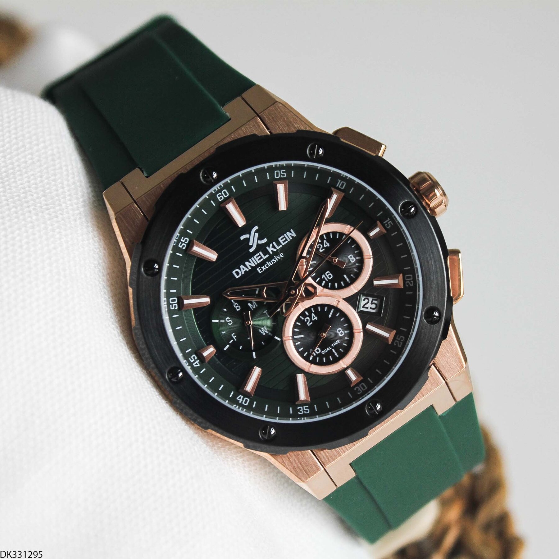 Daniel Klein DK453126 Steel Strap Men Watch