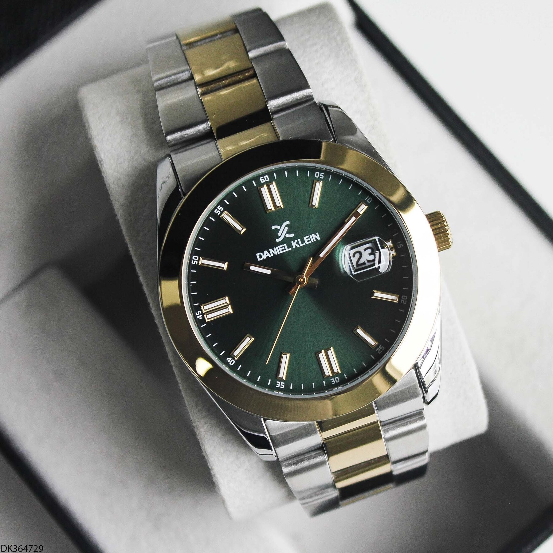 Daniel Klein DK453126 Steel Strap Men Watch