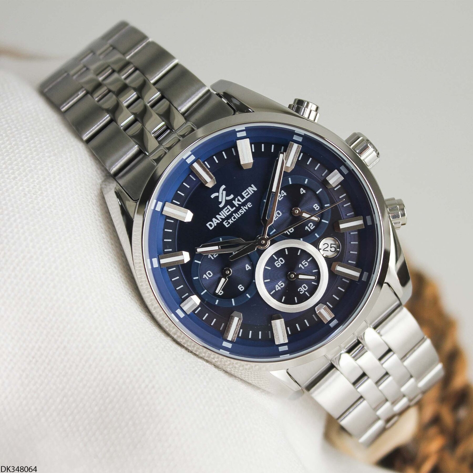 Daniel Klein DK345995 Steel Strap Men Watch