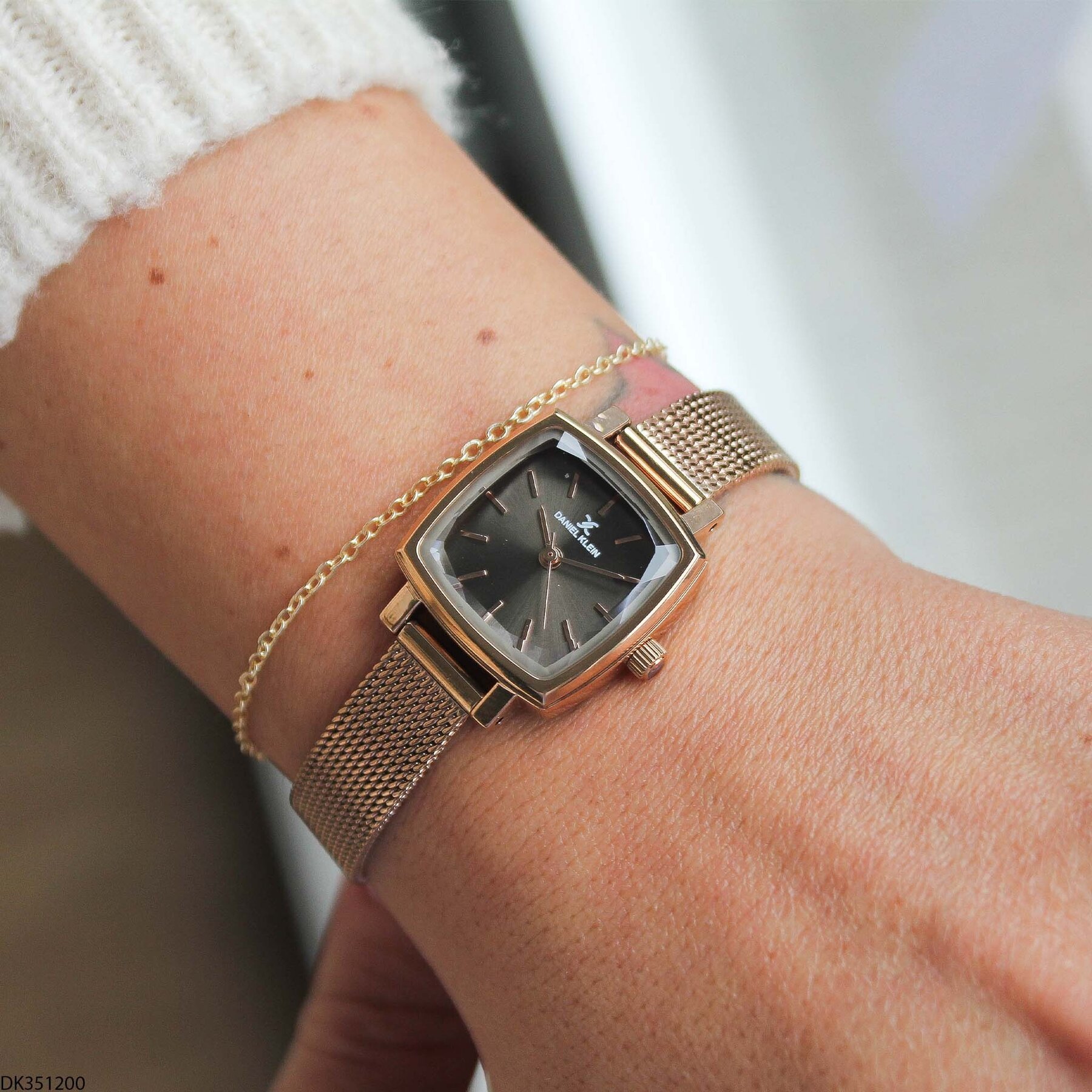 Daniel Klein DK351200 Çelik Hasır Kordonlu Kadın Kol Saati